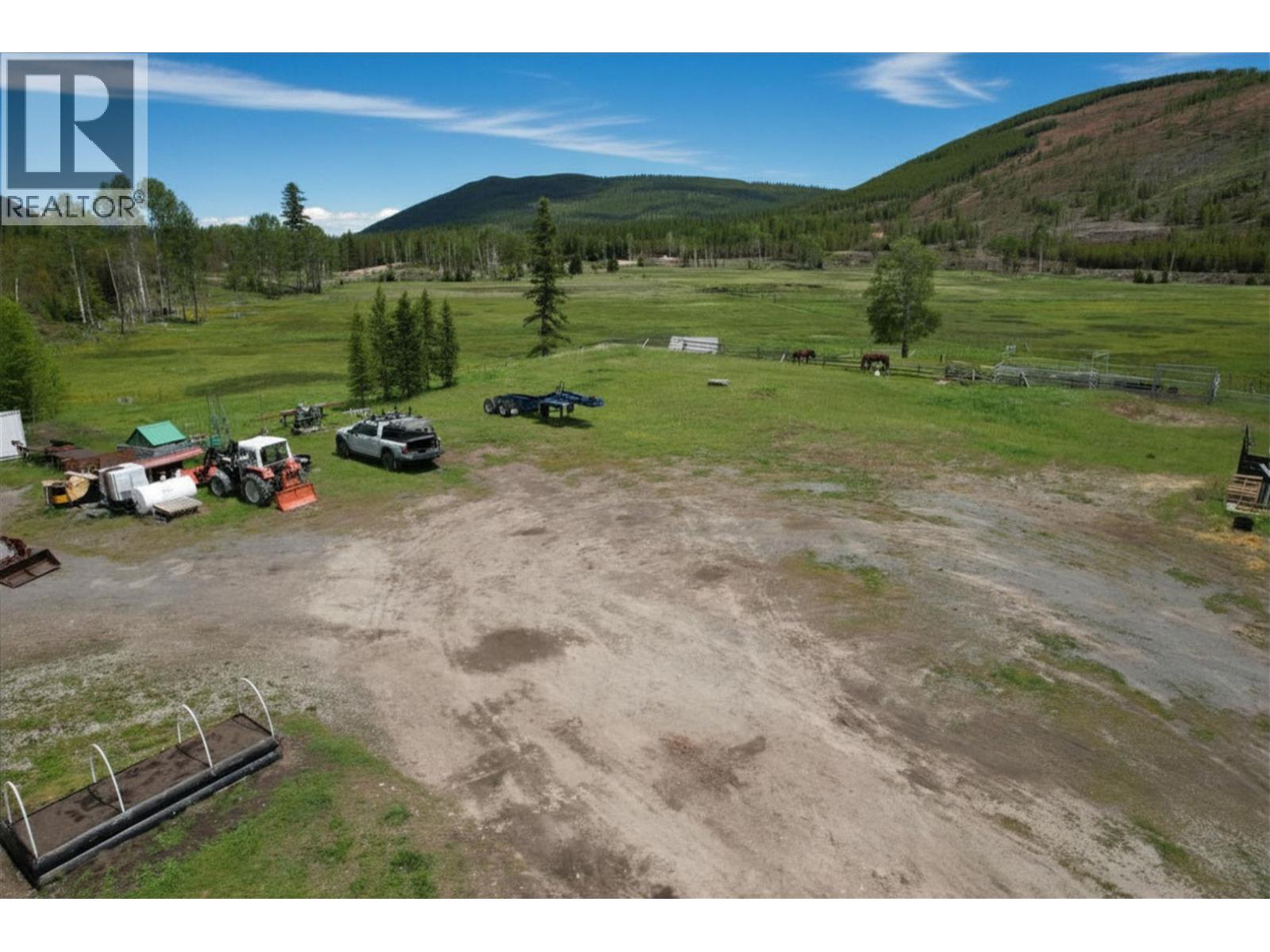 6730 Gold Creek Road Property Photo 10