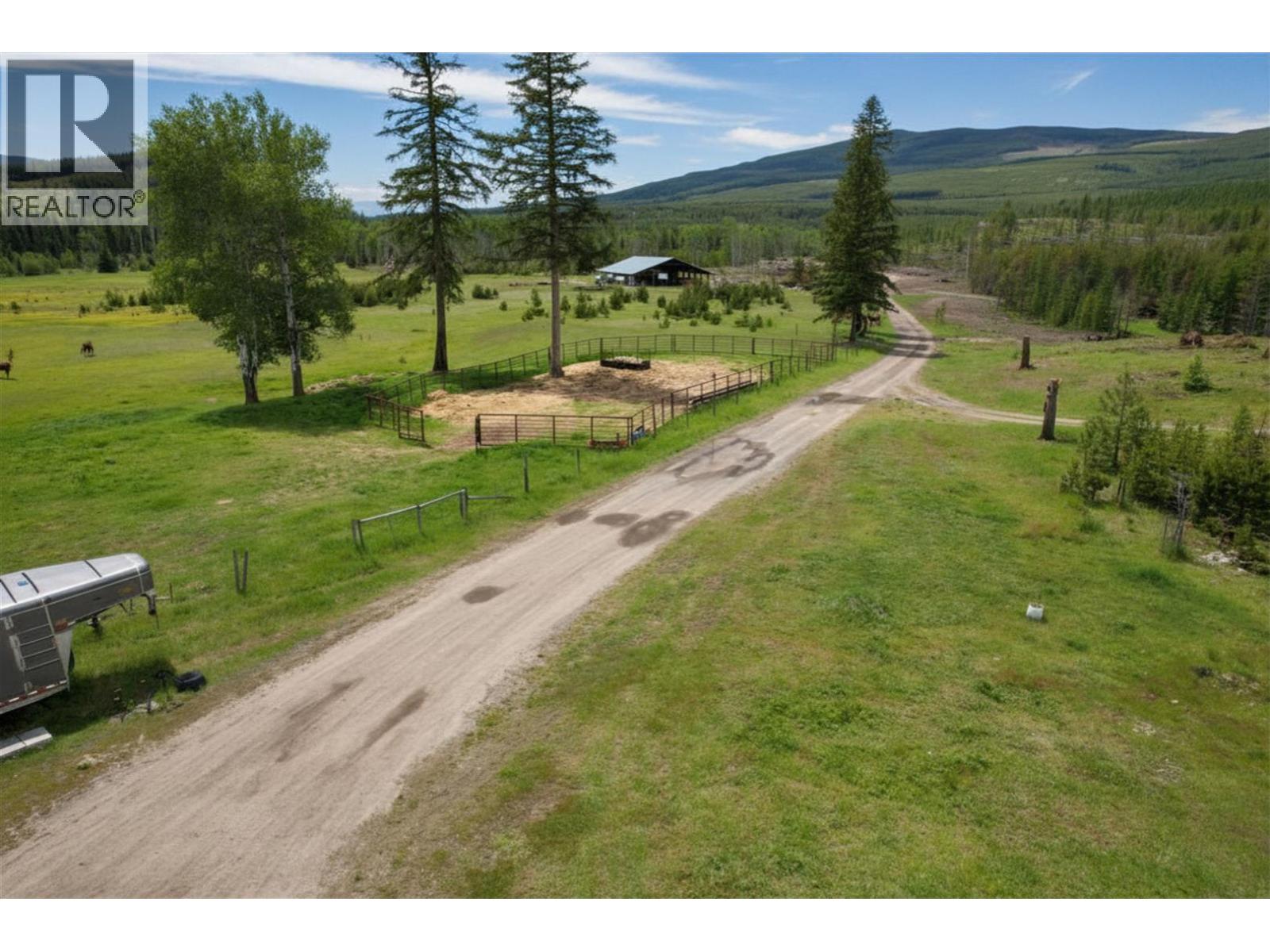 6730 Gold Creek Road Property Photo 11