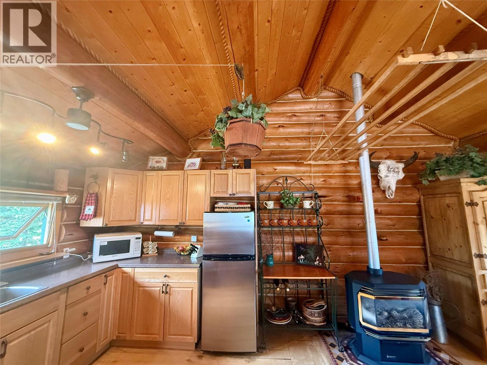 Cabin 4 Hatheume Lake Road Property Photo 18