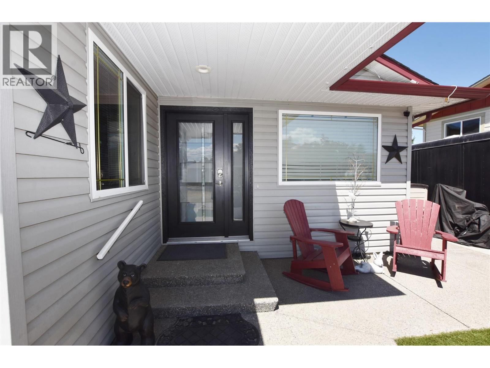562 Meadowlark Avenue Property Photo 6