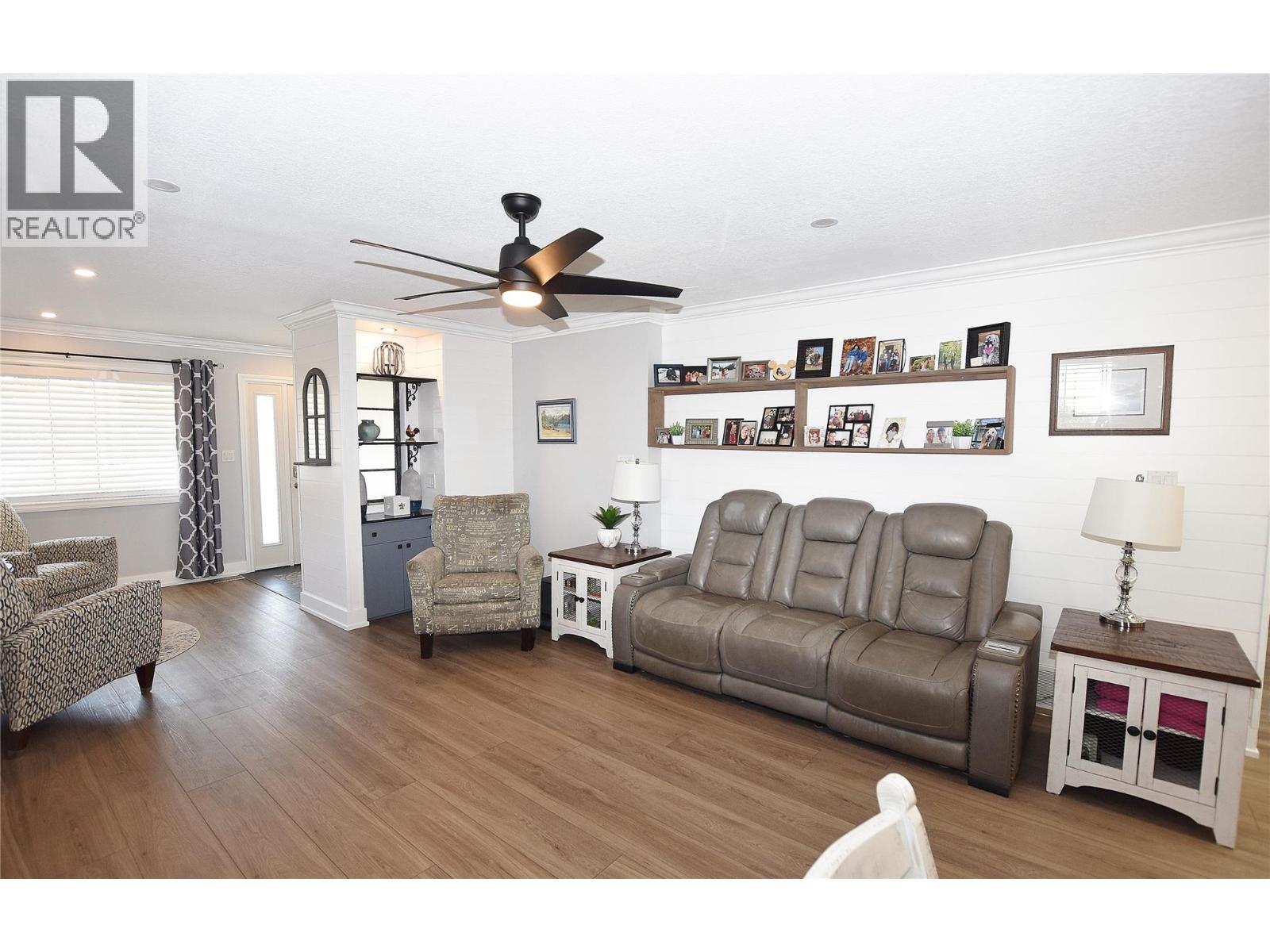 562 Meadowlark Avenue Property Photo 22