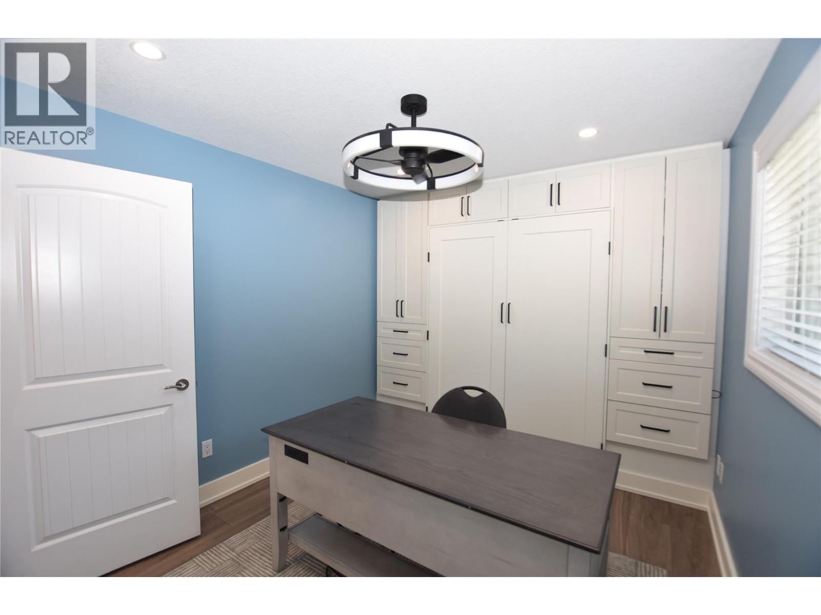 562 Meadowlark Avenue Property Photo 32