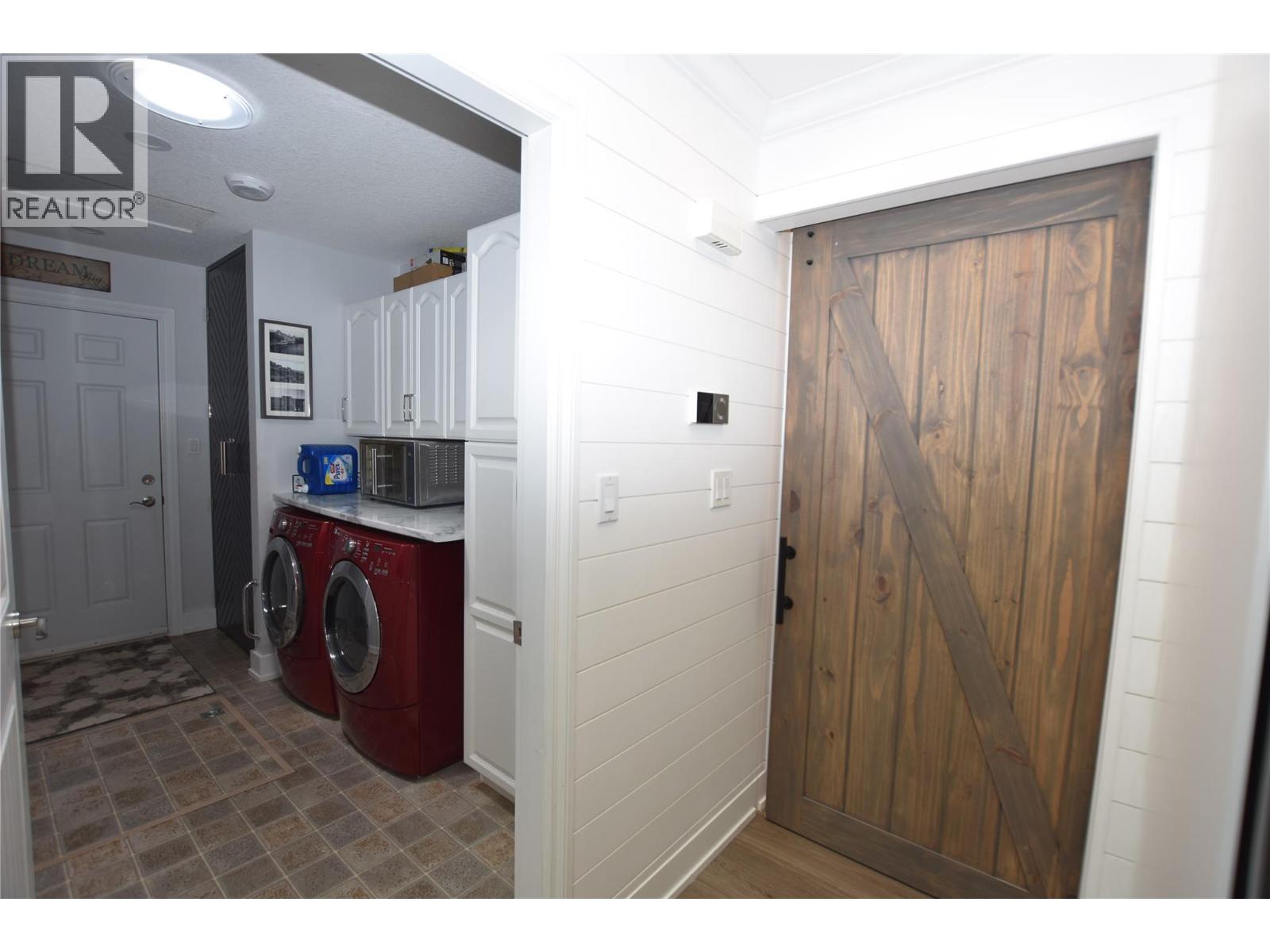 562 Meadowlark Avenue Property Photo 37