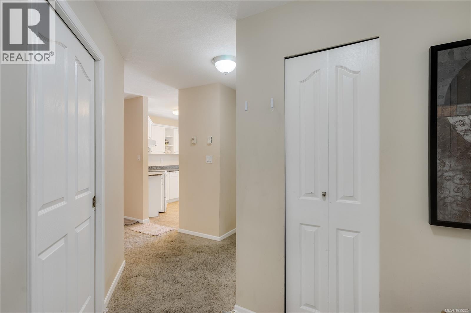 207 245 First St Property Photo 4