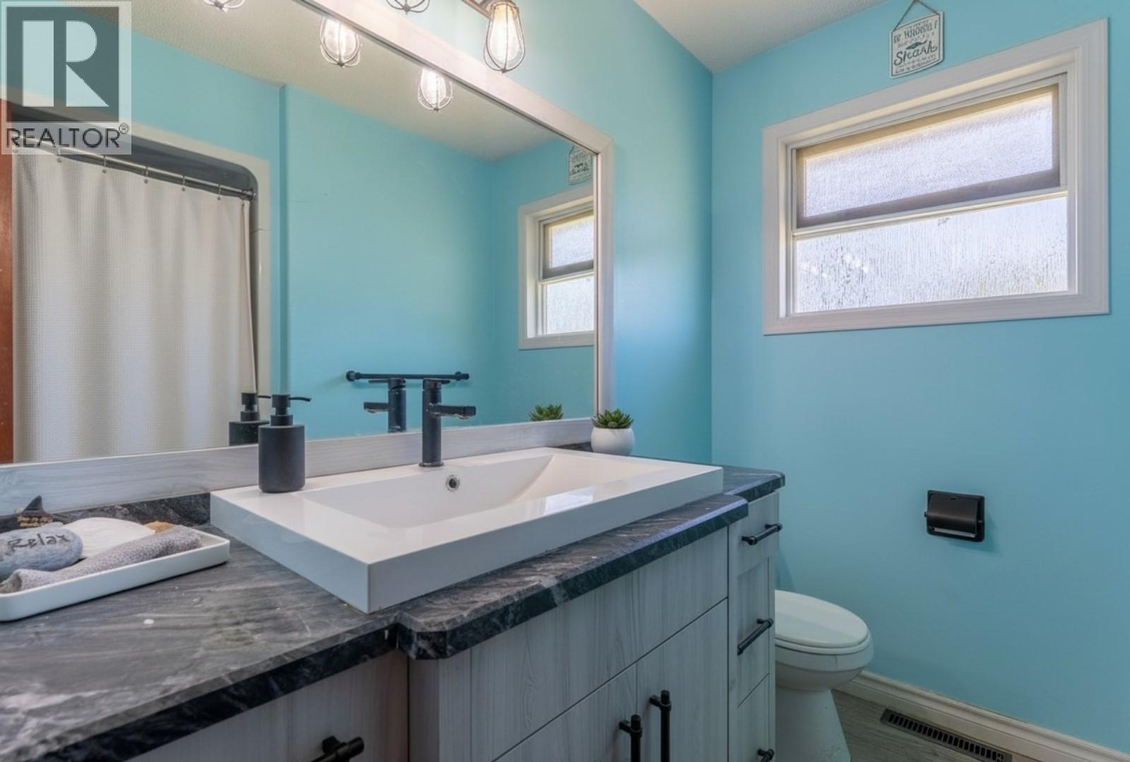 500 Mallach Road Property Photo 12