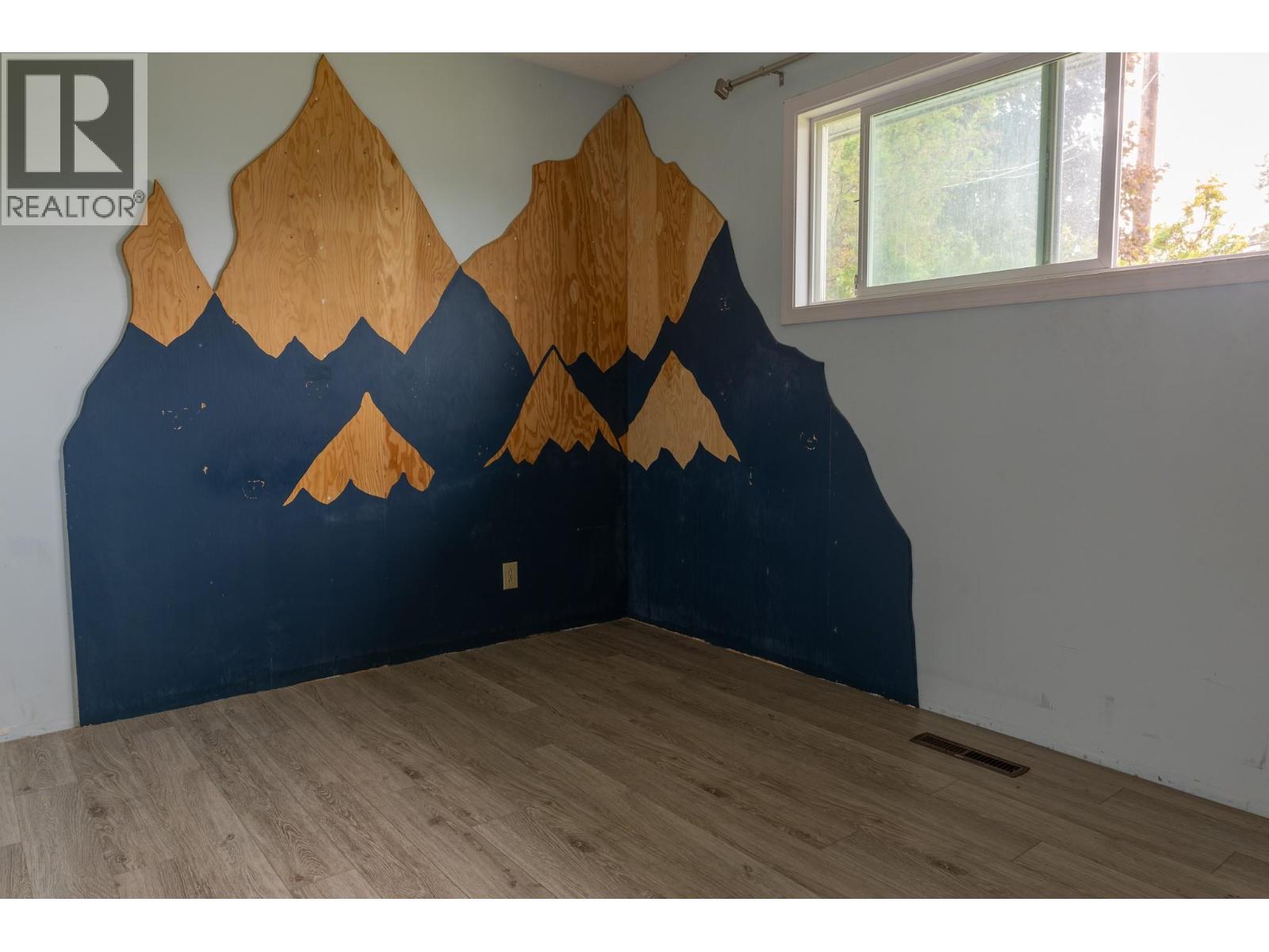 500 Mallach Road Property Photo 16
