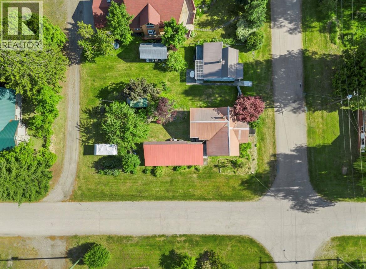 112 Josephine Street Property Photo 4