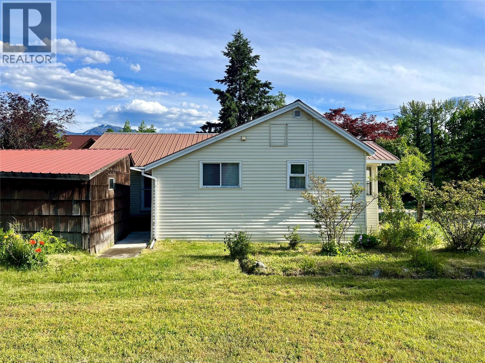 112 Josephine Street Property Photo 17