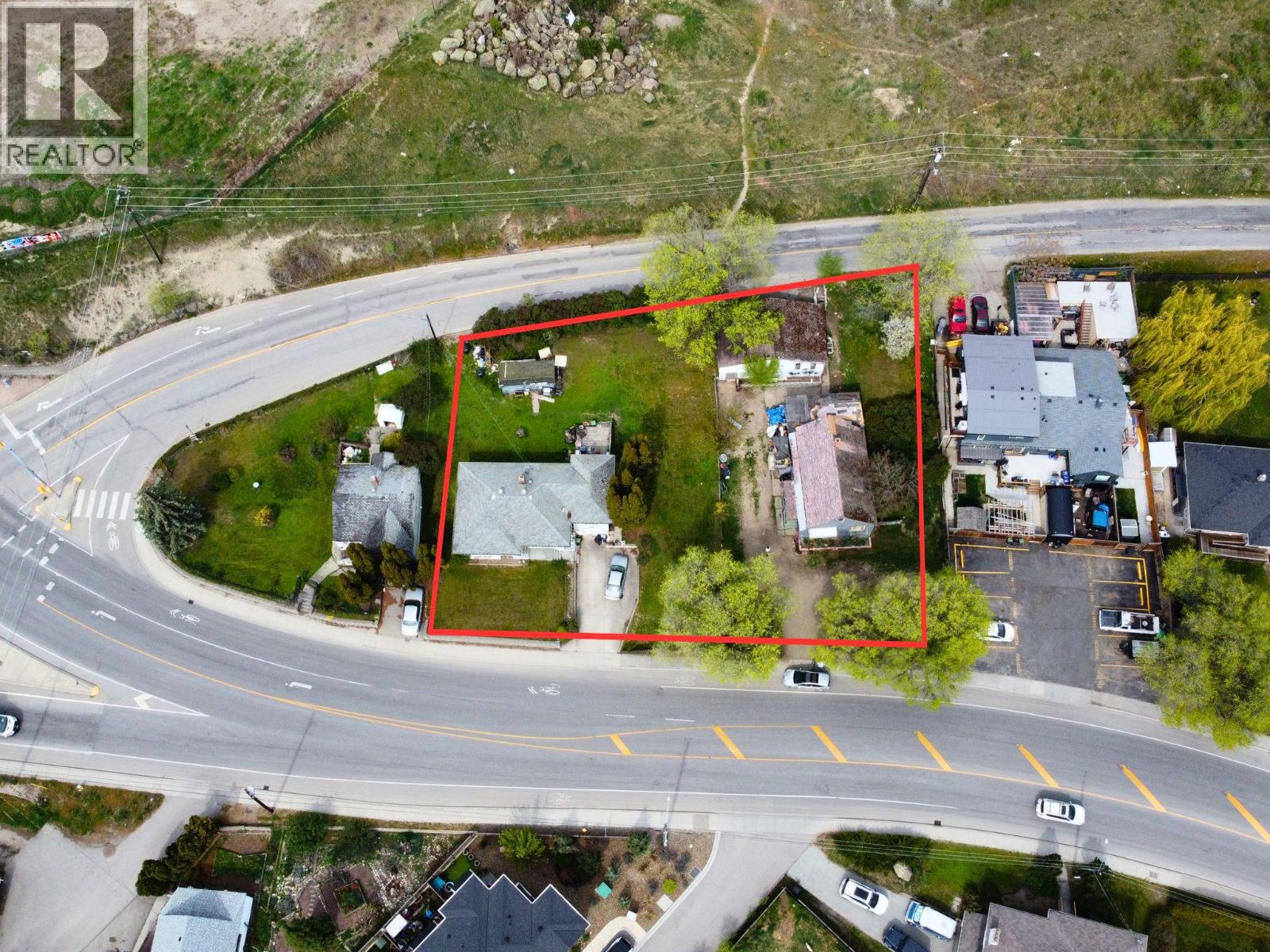 4007 30 Avenue Property Photo 5