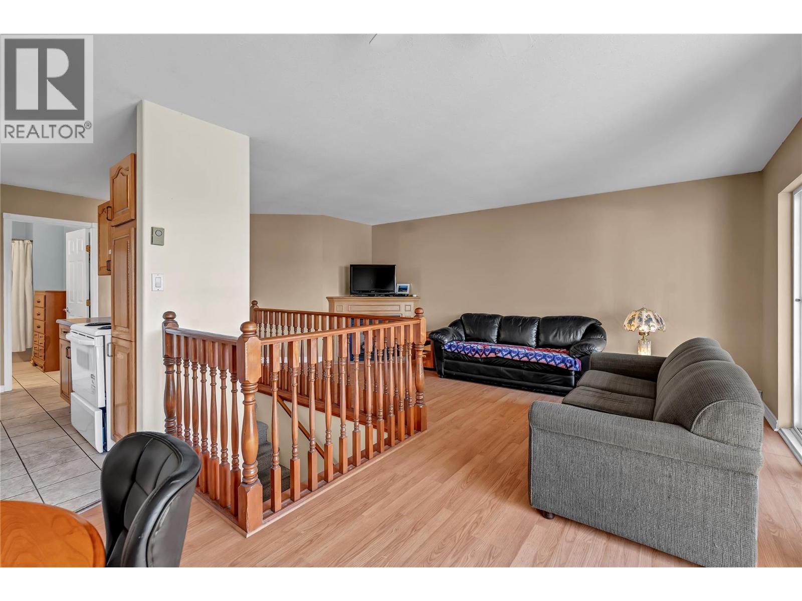 331 Sudbury Avenue Property Photo 9