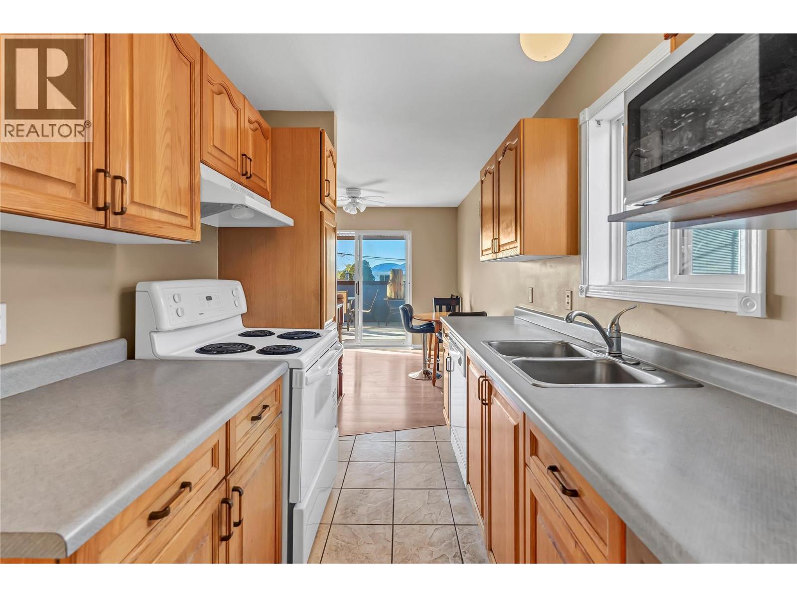 331 Sudbury Avenue Property Photo 17