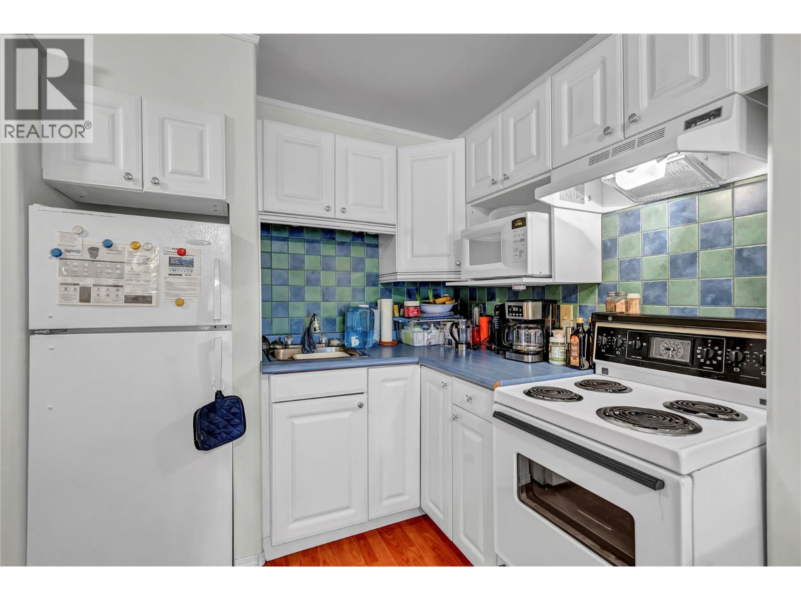 331 Sudbury Avenue Property Photo 32