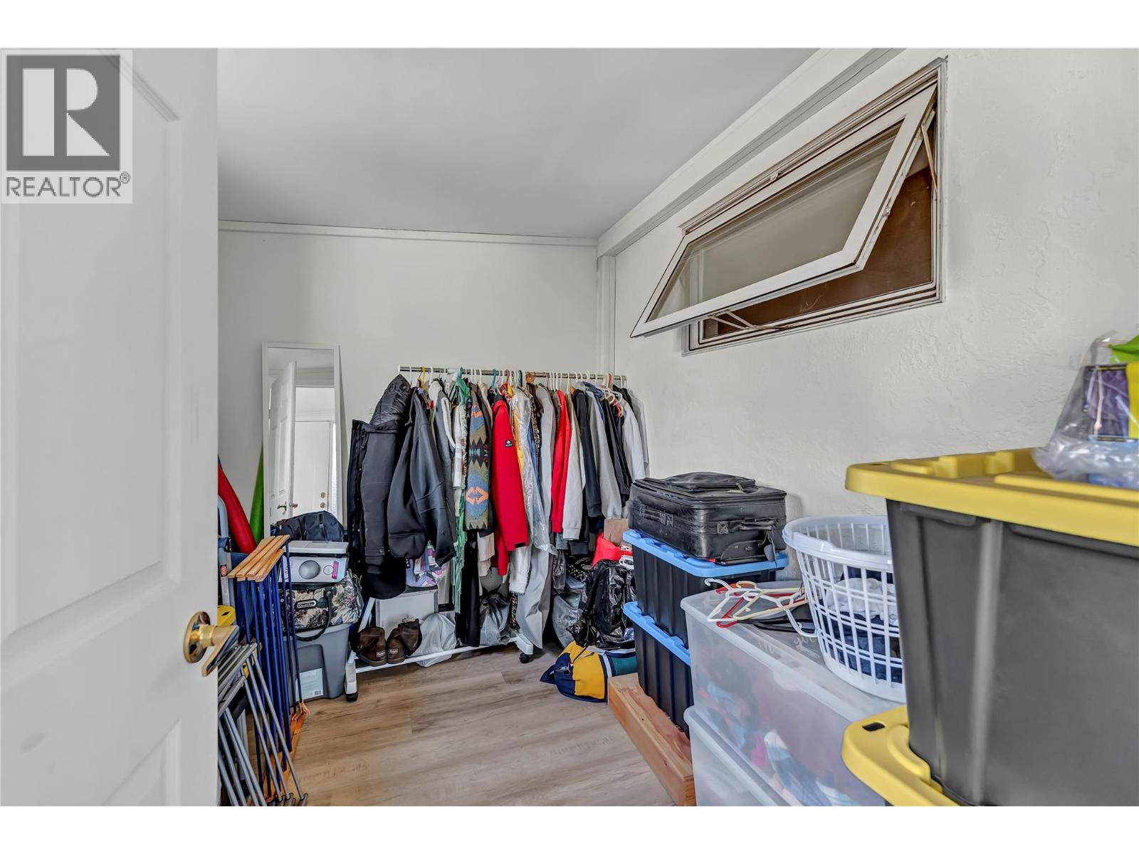 331 Sudbury Avenue Property Photo 33
