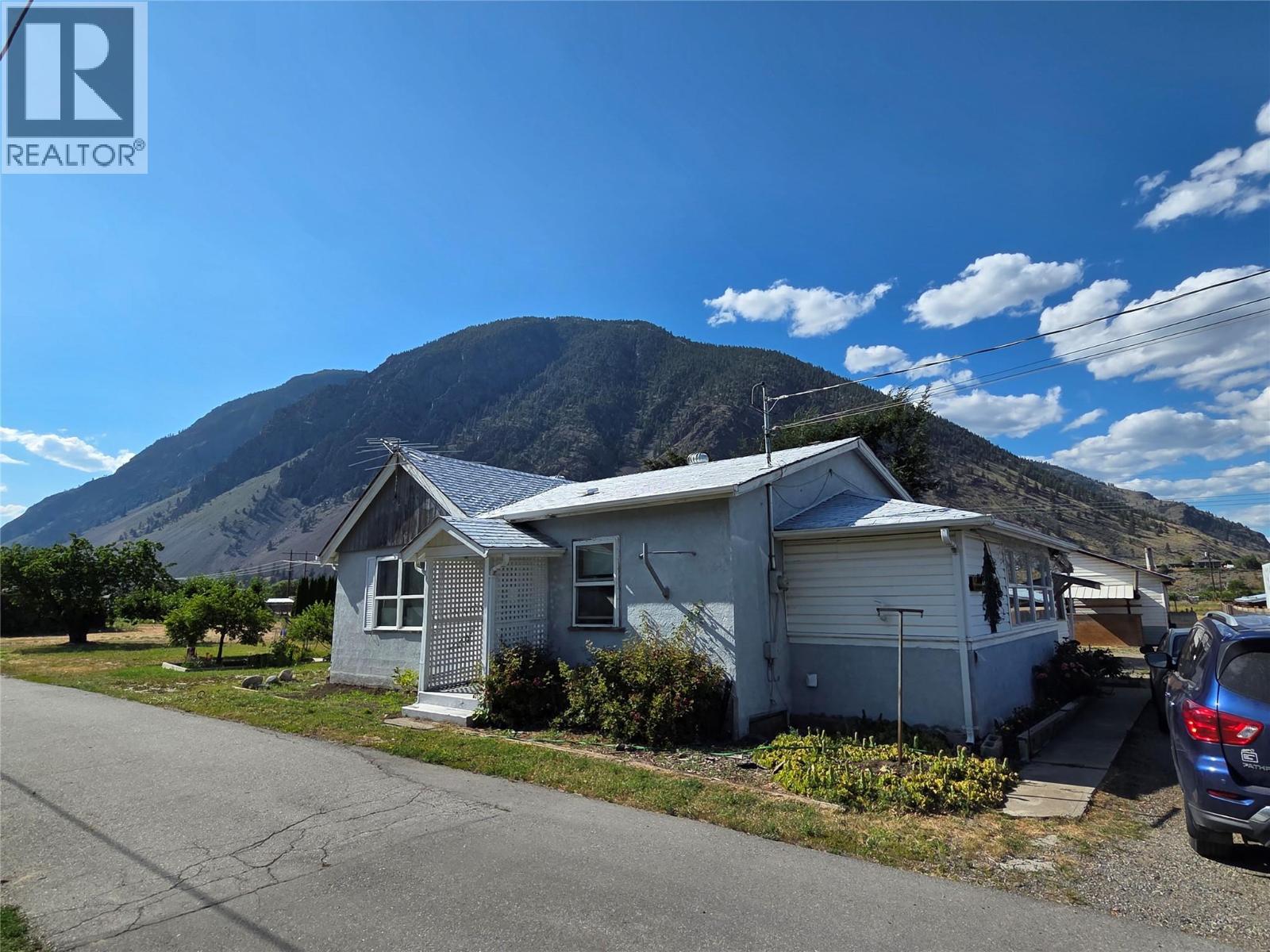 110 9th Avenue Property Photo 1