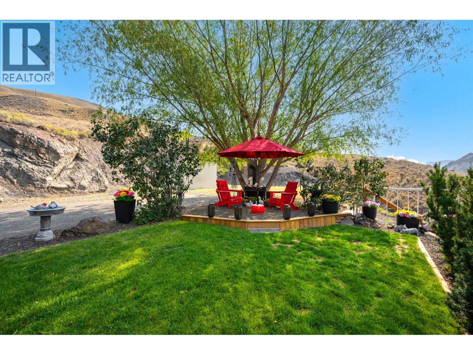 988 Collins Road Property Photo 14
