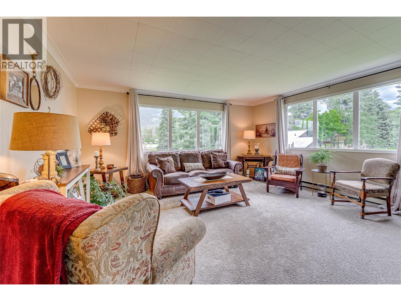 1206 Highway 6 Highway Property Photo 4