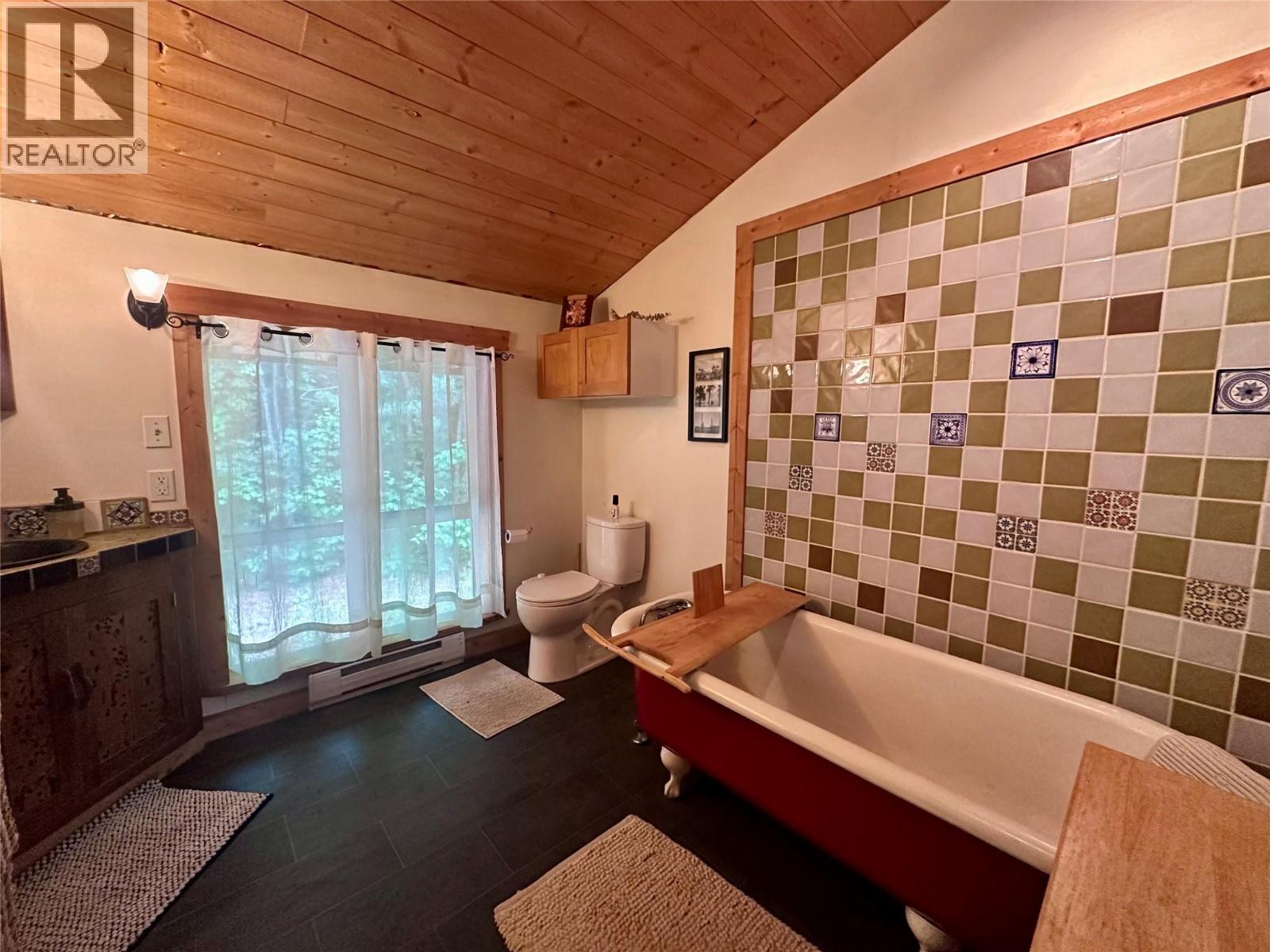7152 Graham Road Property Photo 18