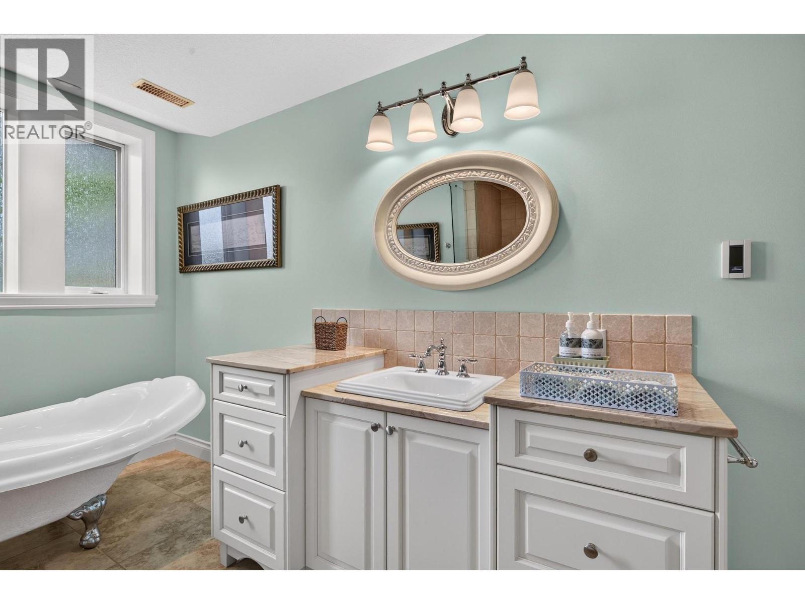5386 Tanager Court Property Photo 54