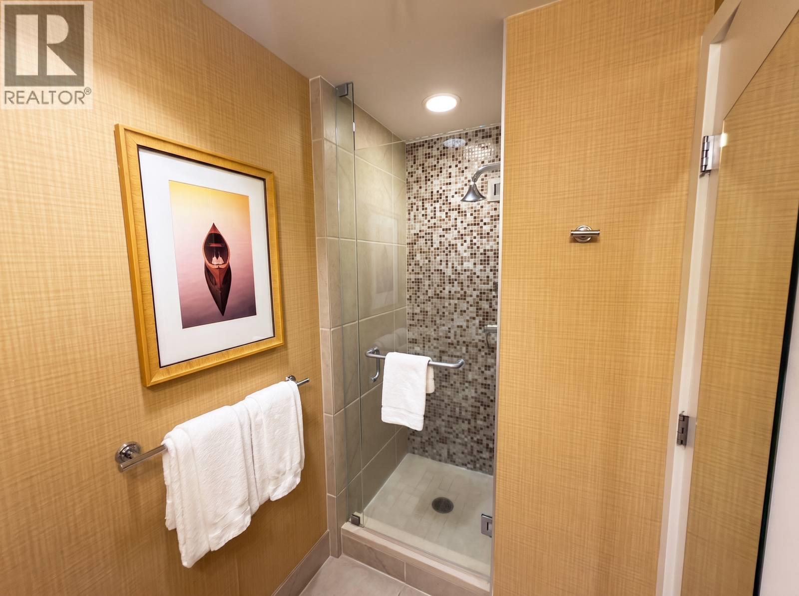 15 Park Place Unit# 201 Property Photo 10