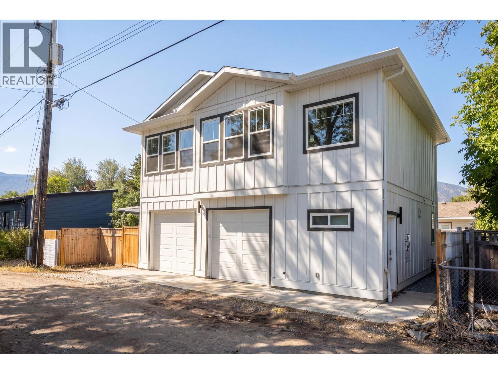 1030 Timmins Street Property Photo 2