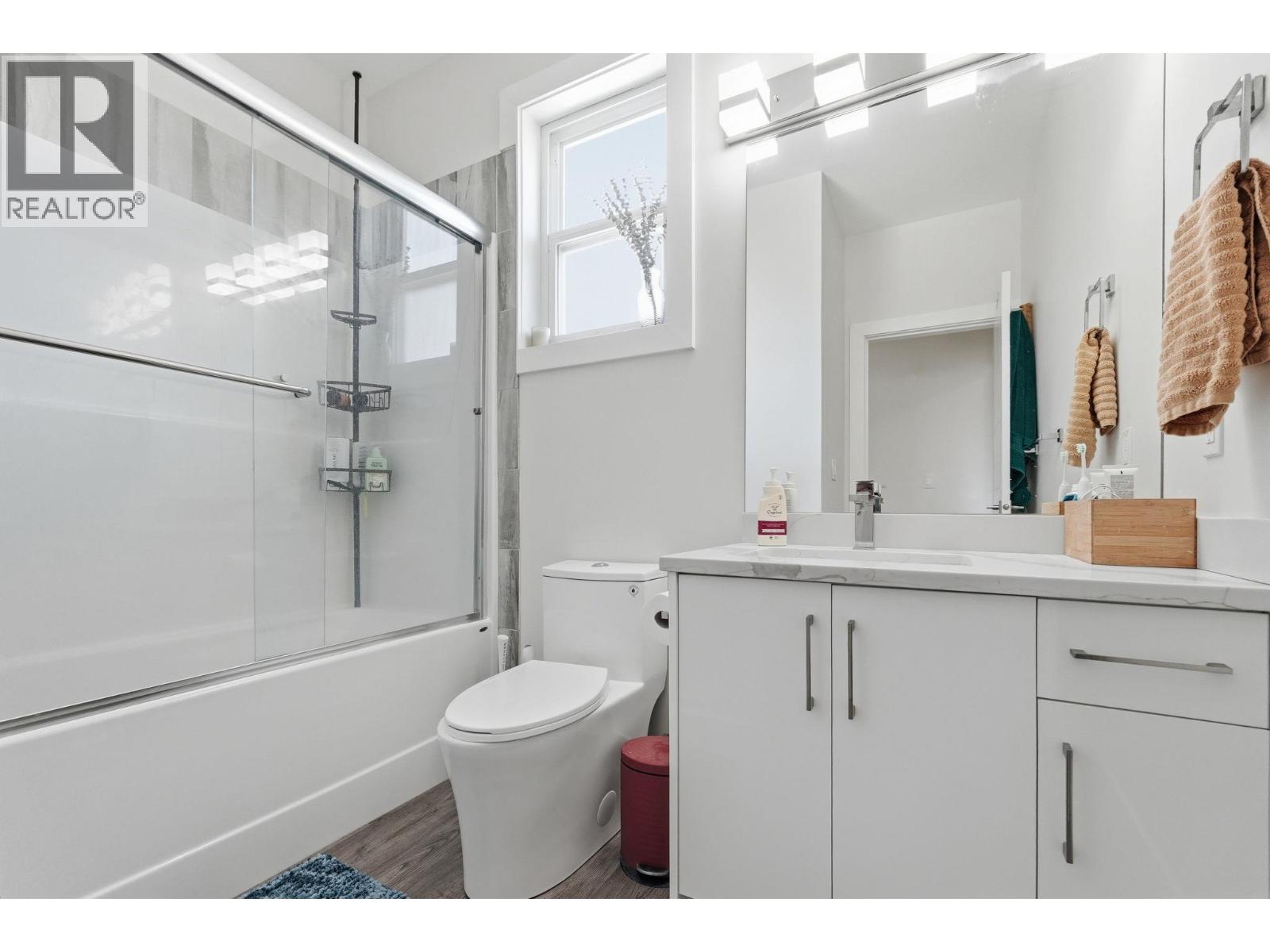 1030 Timmins Street Property Photo 18
