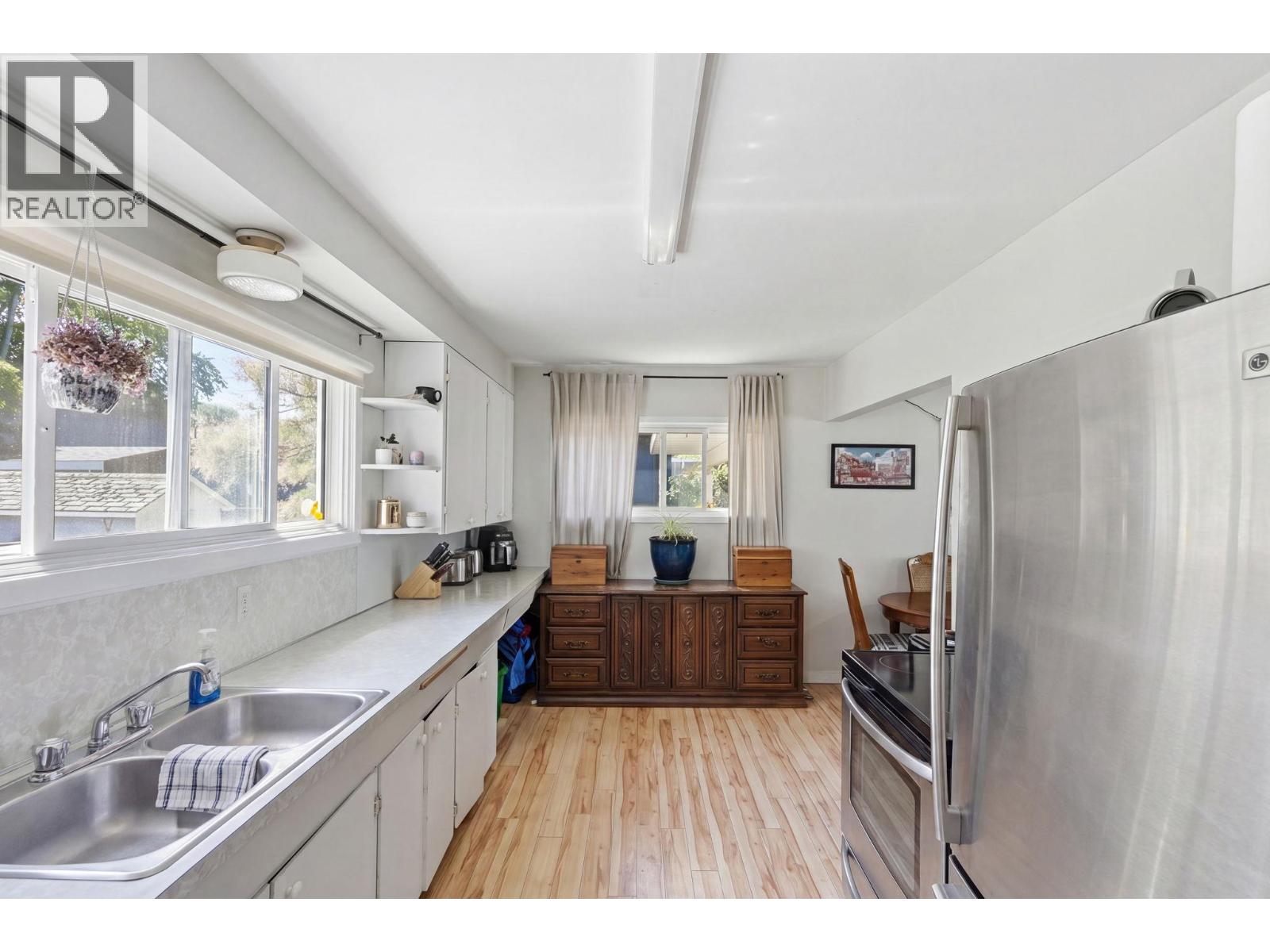 1030 Timmins Street Property Photo 23