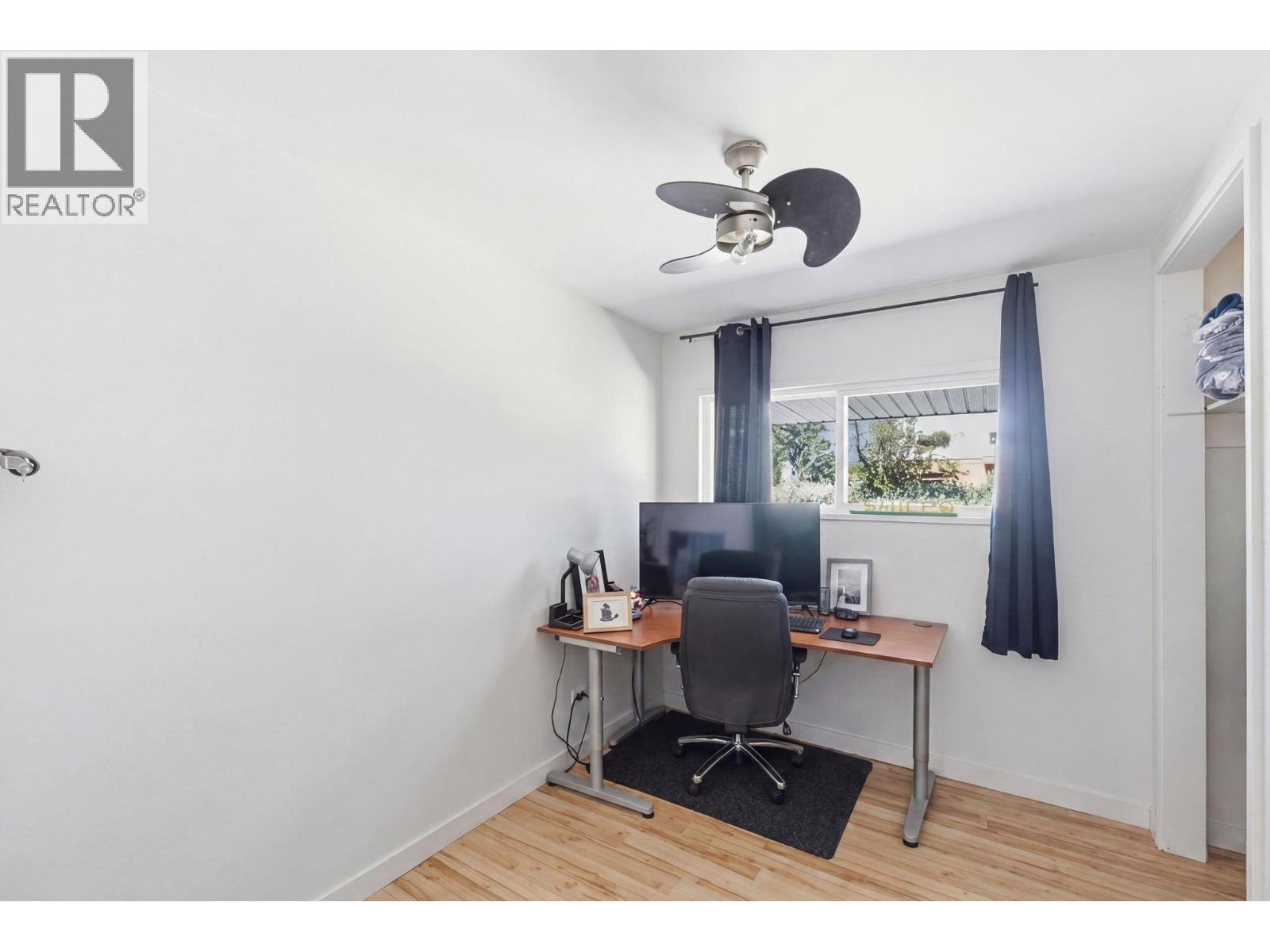 1030 Timmins Street Property Photo 28