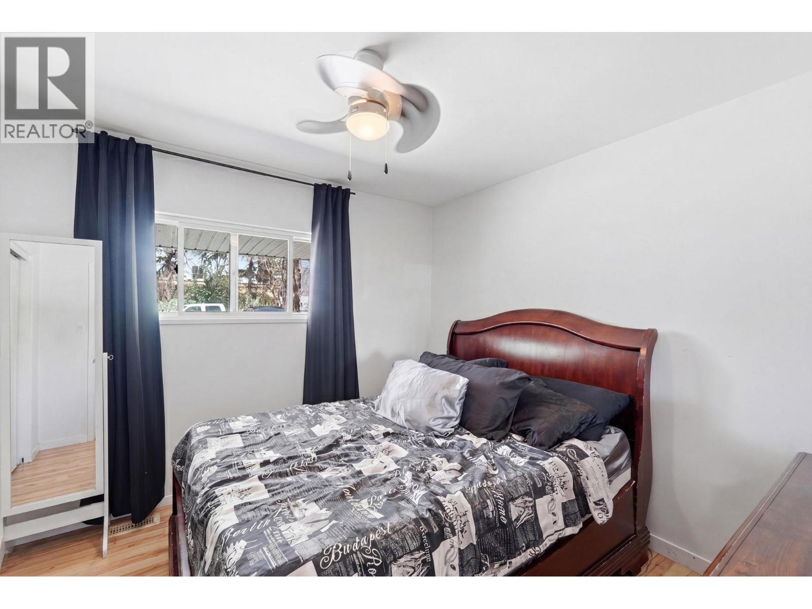 1030 Timmins Street Property Photo 31