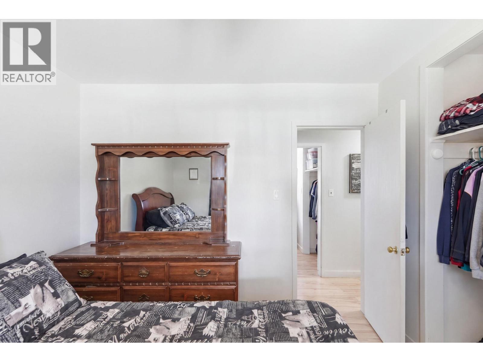1030 Timmins Street Property Photo 32