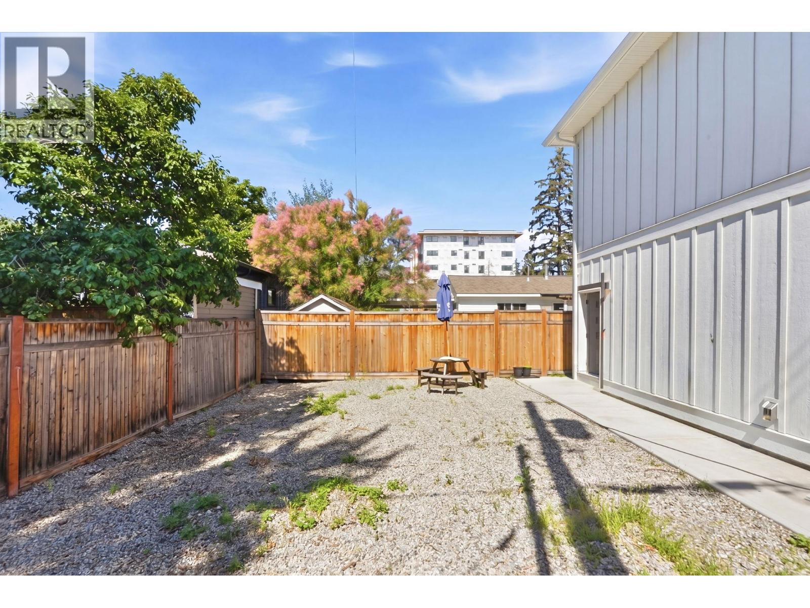 1030 Timmins Street Property Photo 35
