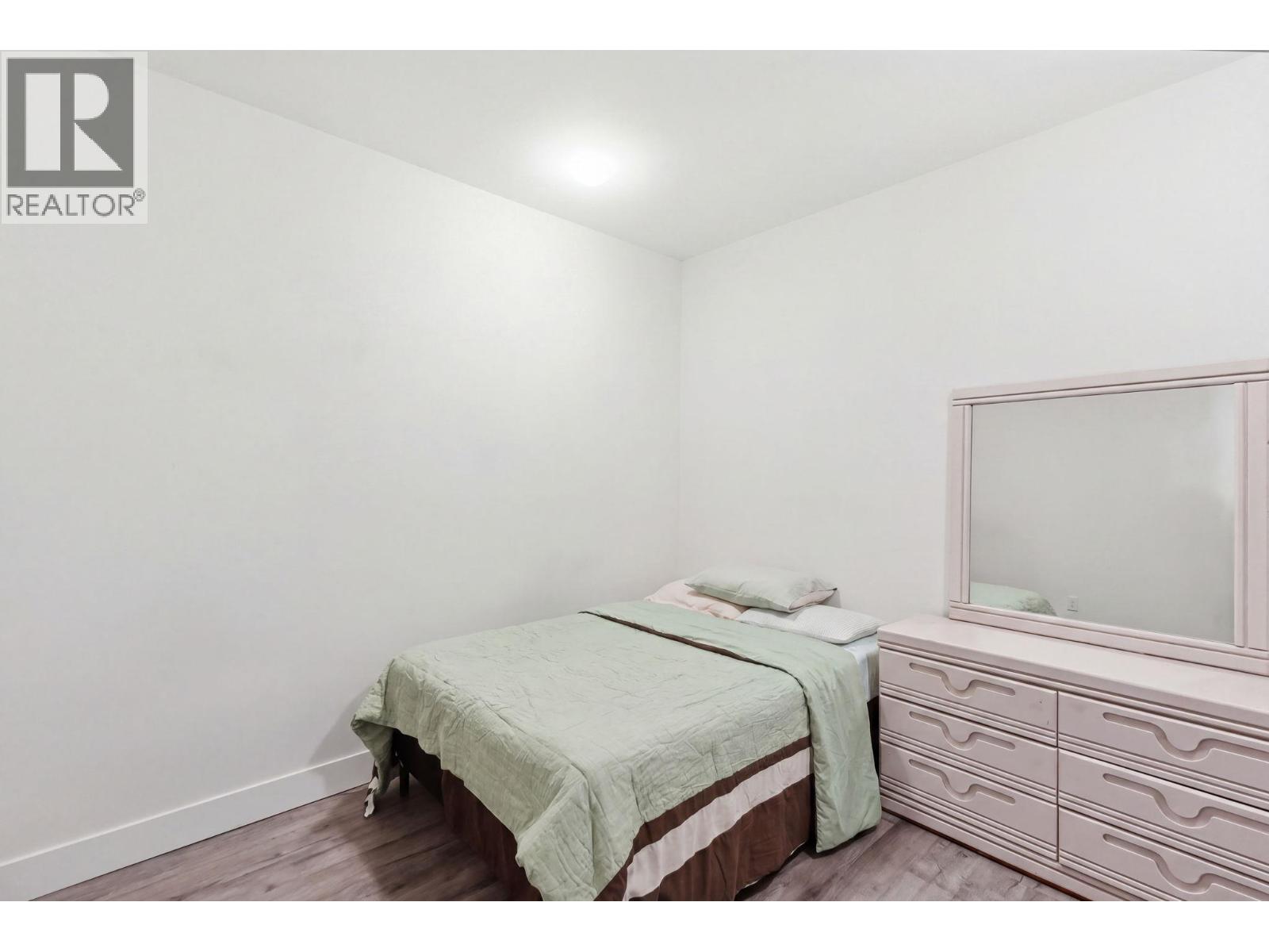 1030 Timmins Street Property Photo 40