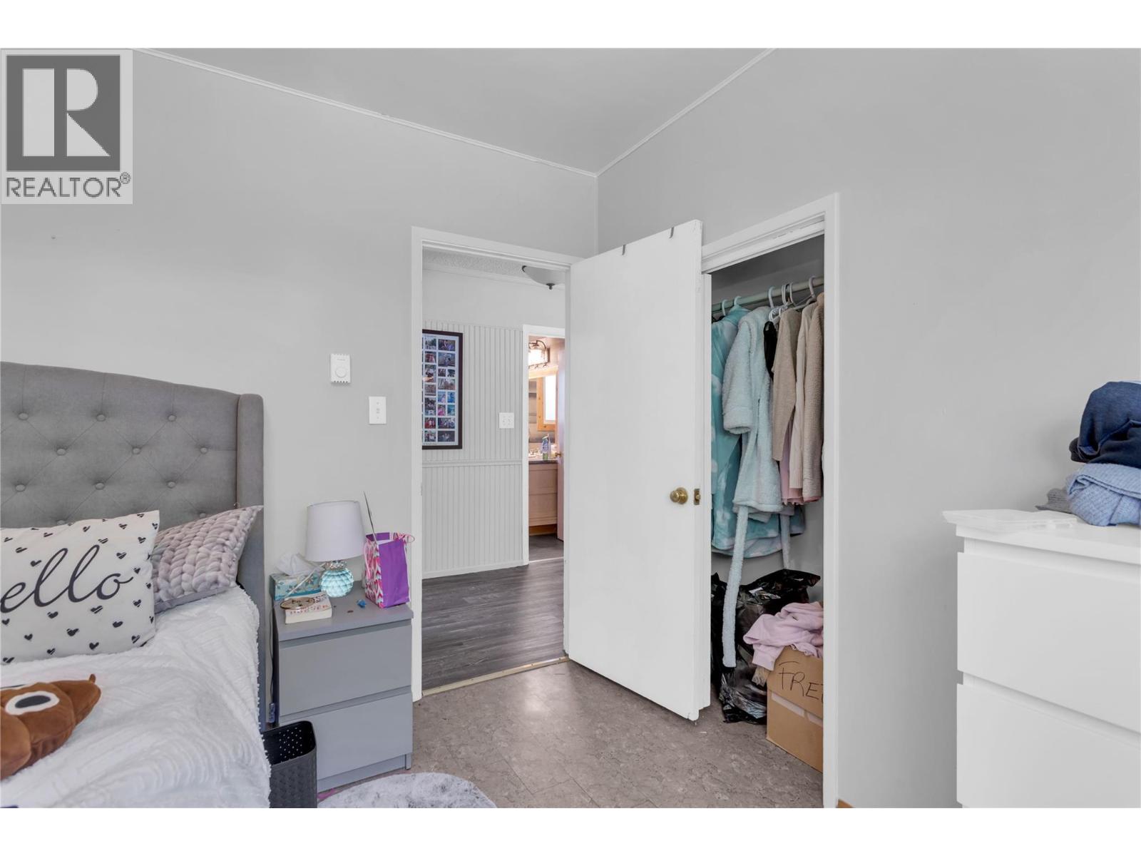 365 Clifton Road Property Photo 8