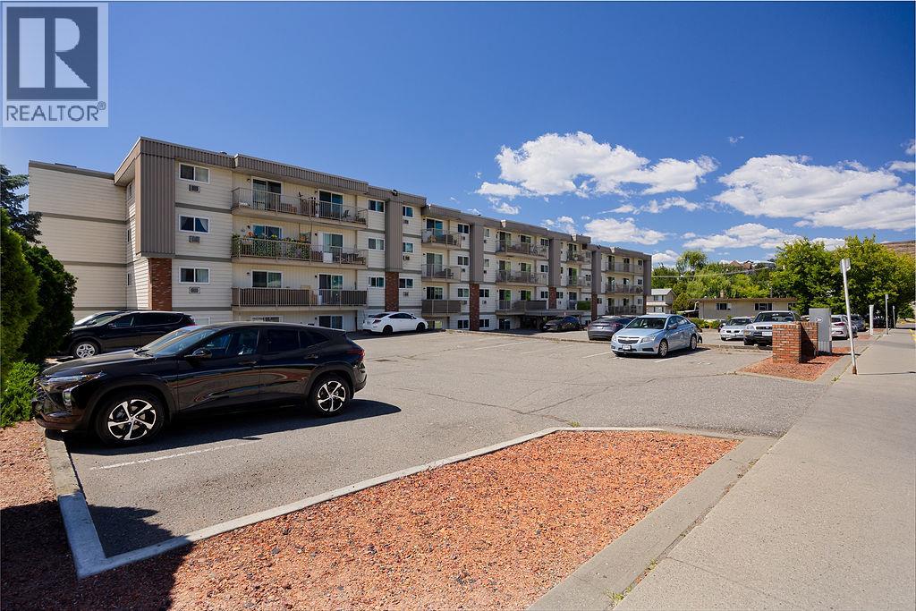 3304 35th Avenue Unit# 305 Property Photo 1