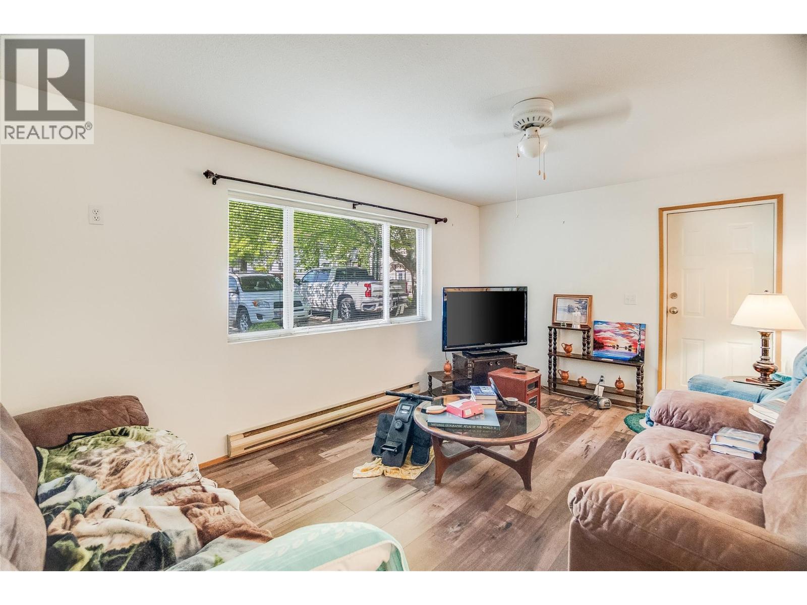 663 Columbia Avenue Property Photo 15