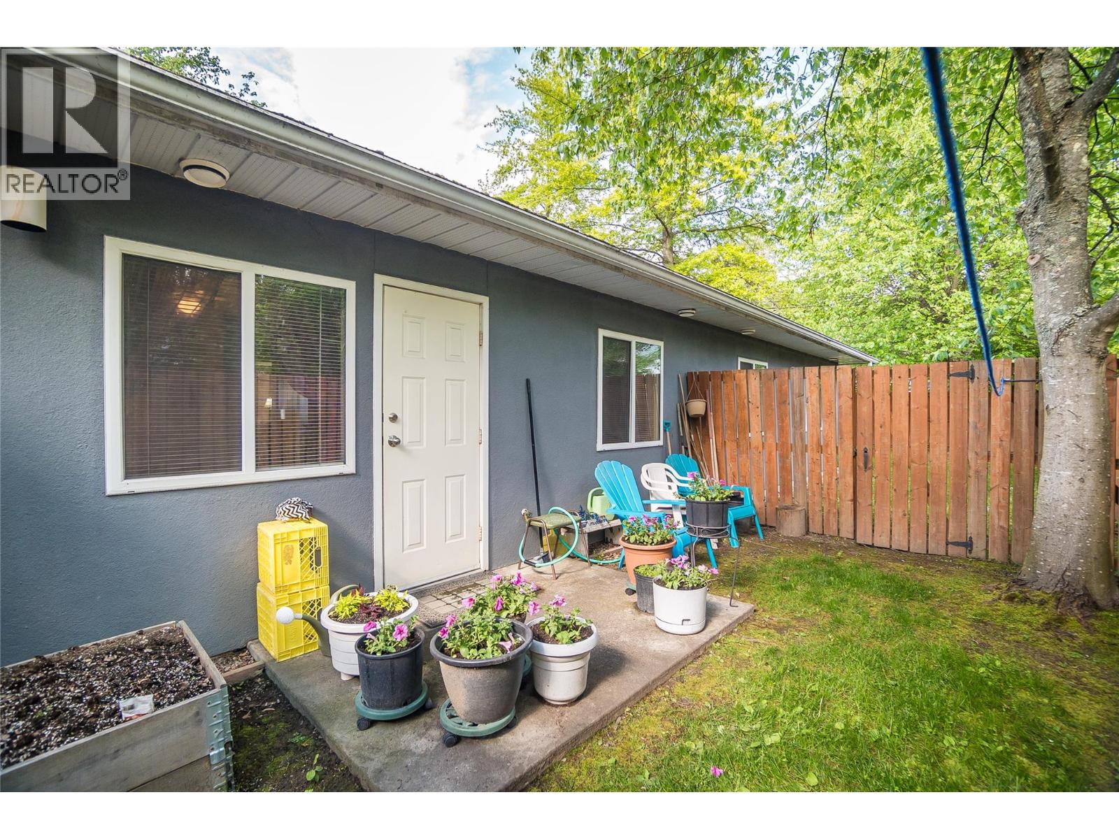663 Columbia Avenue Property Photo 26