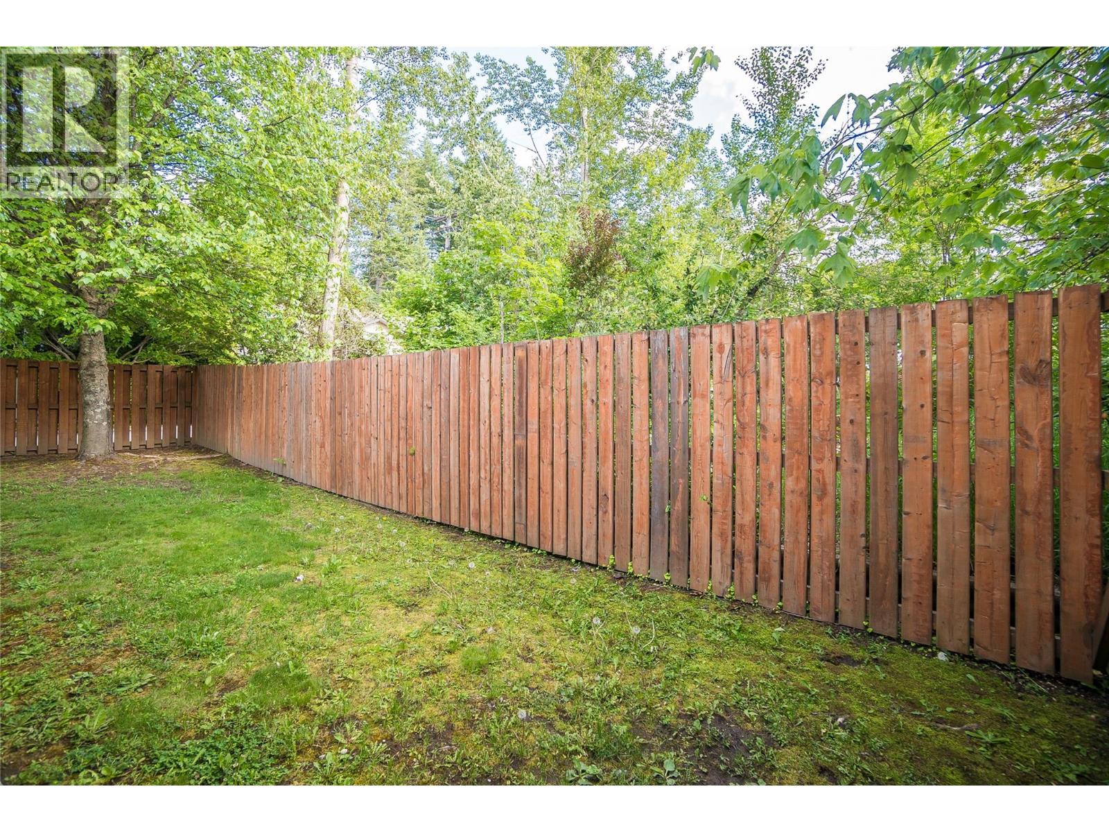 663 Columbia Avenue Property Photo 27