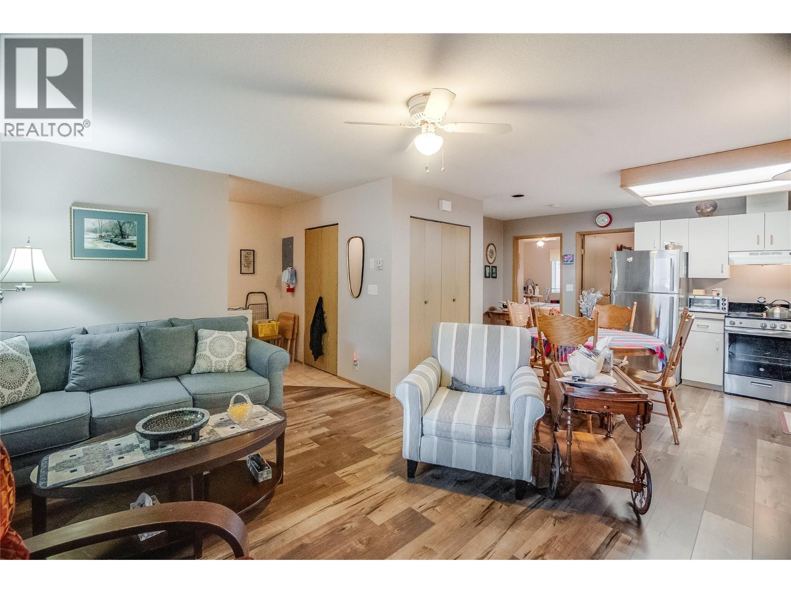 663 Columbia Avenue Property Photo 32
