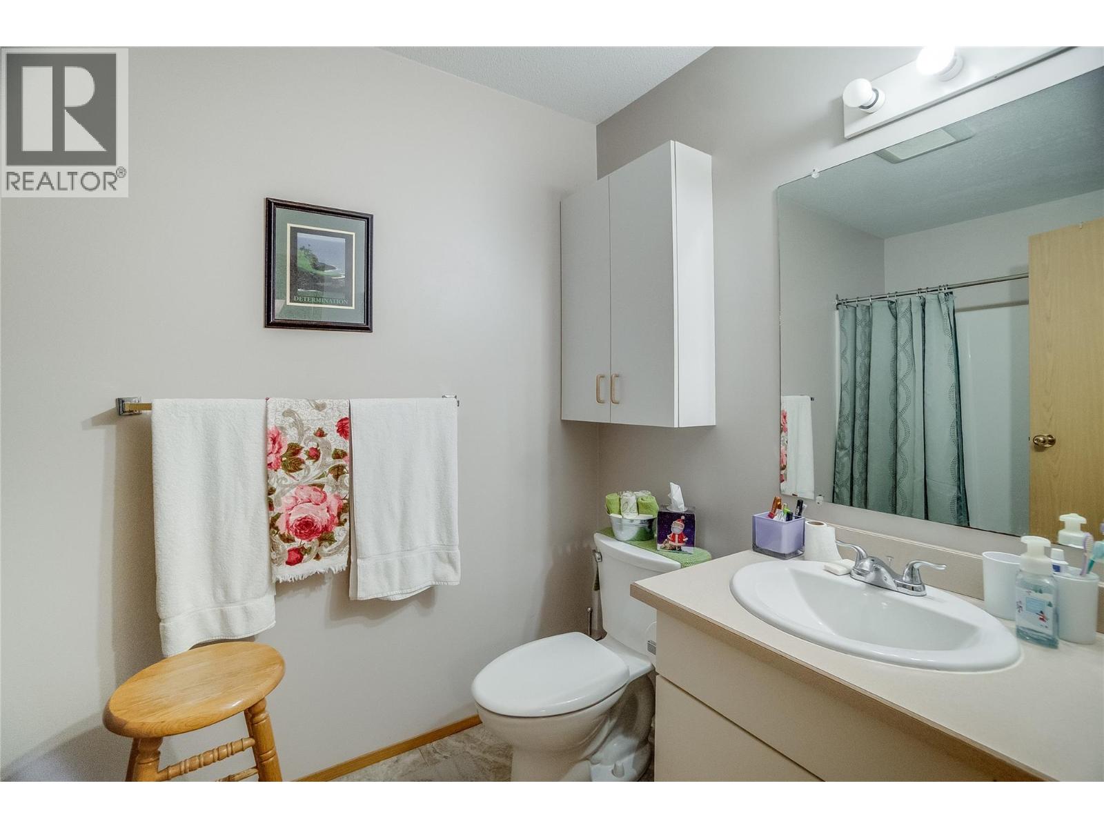 663 Columbia Avenue Property Photo 39