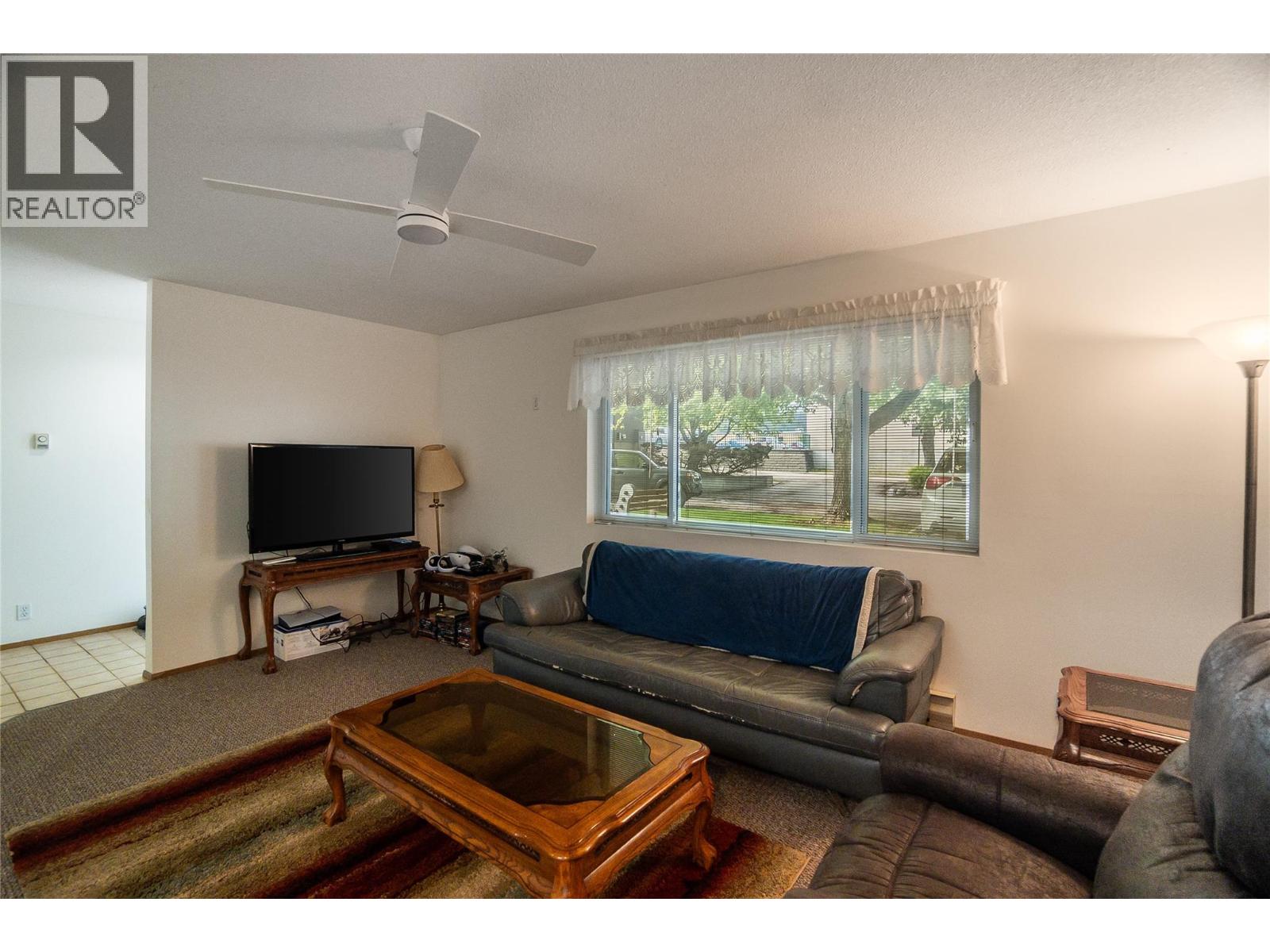 663 Columbia Avenue Property Photo 44