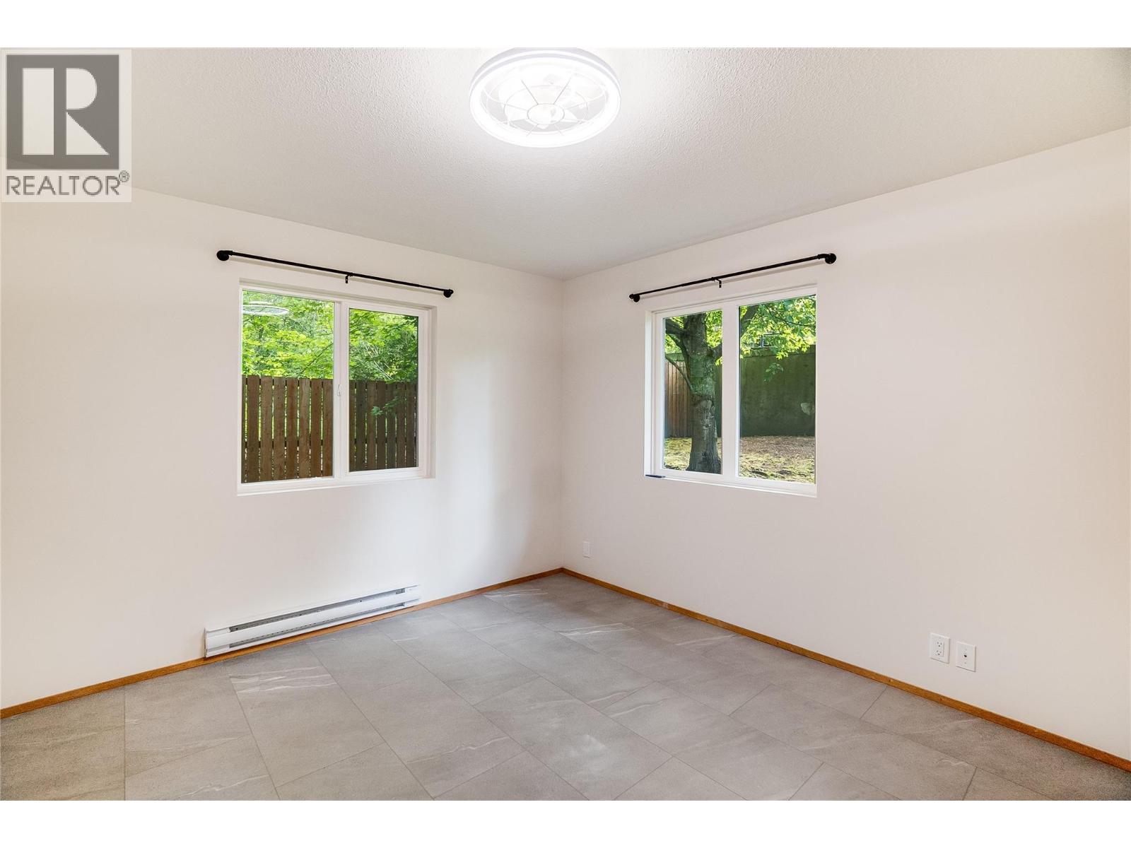 663 Columbia Avenue Property Photo 77