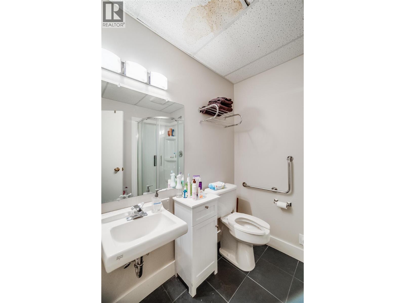 663 Columbia Avenue Property Photo 91