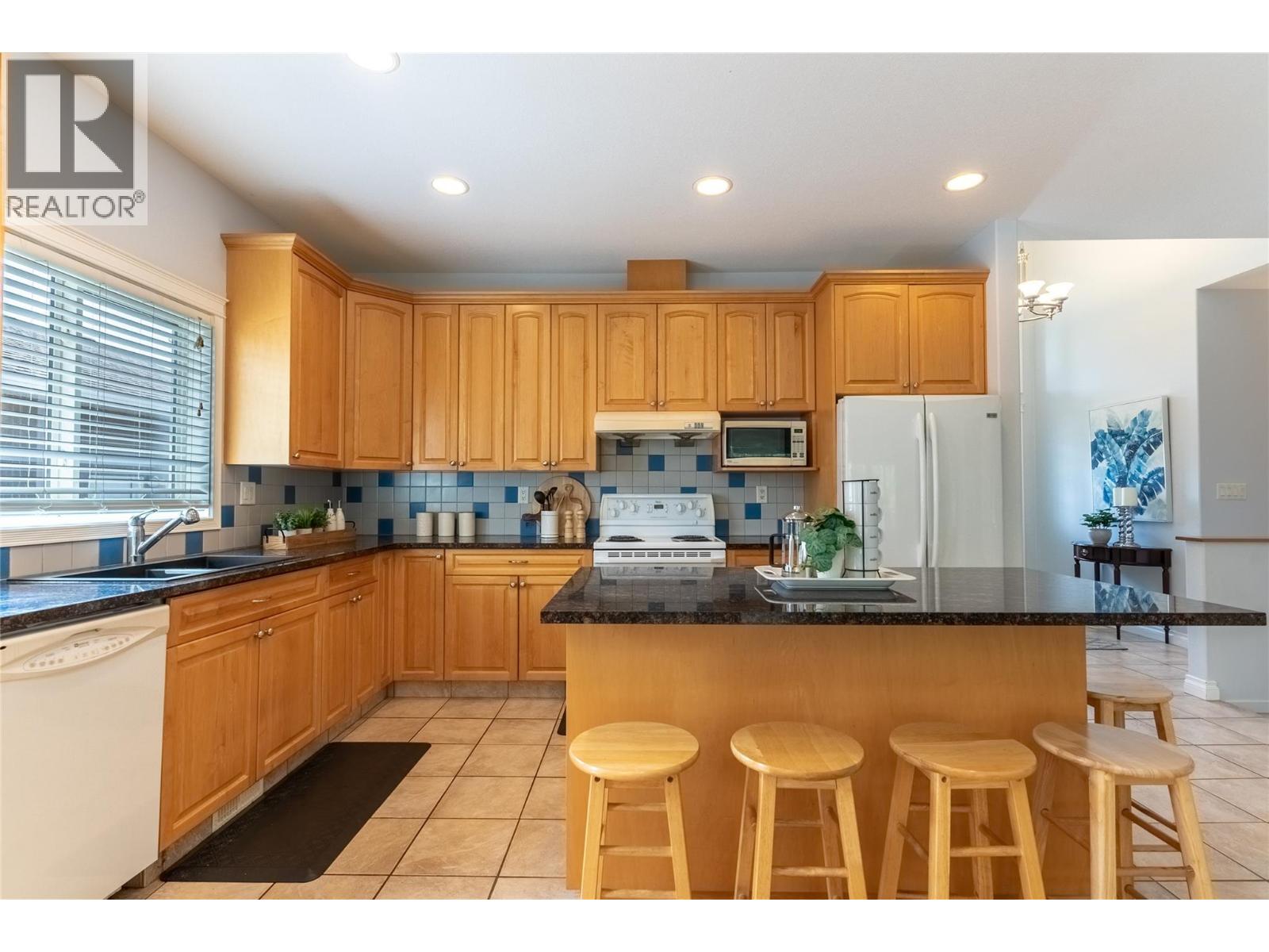 3727 Overlander Drive Property Photo 10