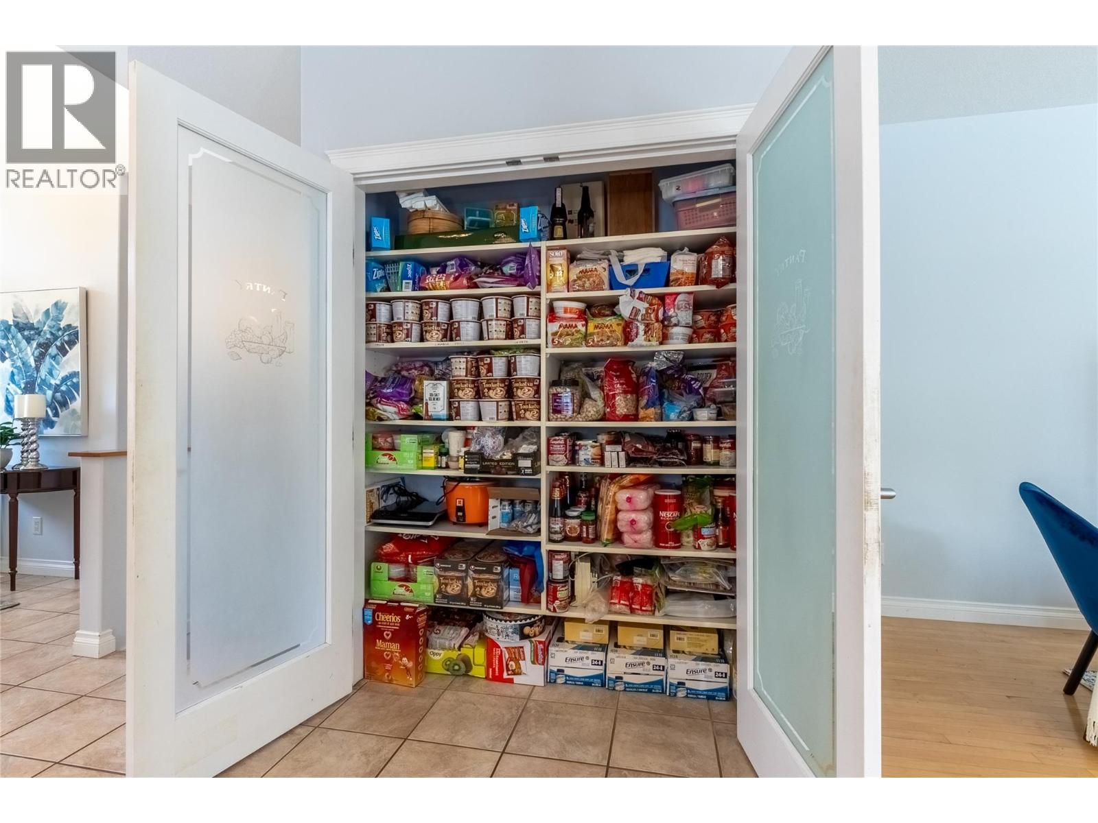 3727 Overlander Drive Property Photo 11