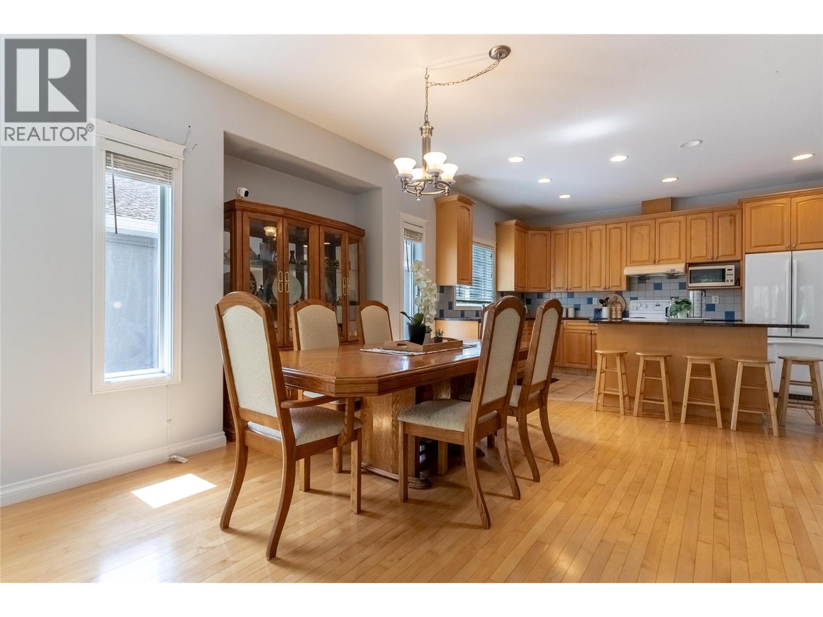 3727 Overlander Drive Property Photo 15