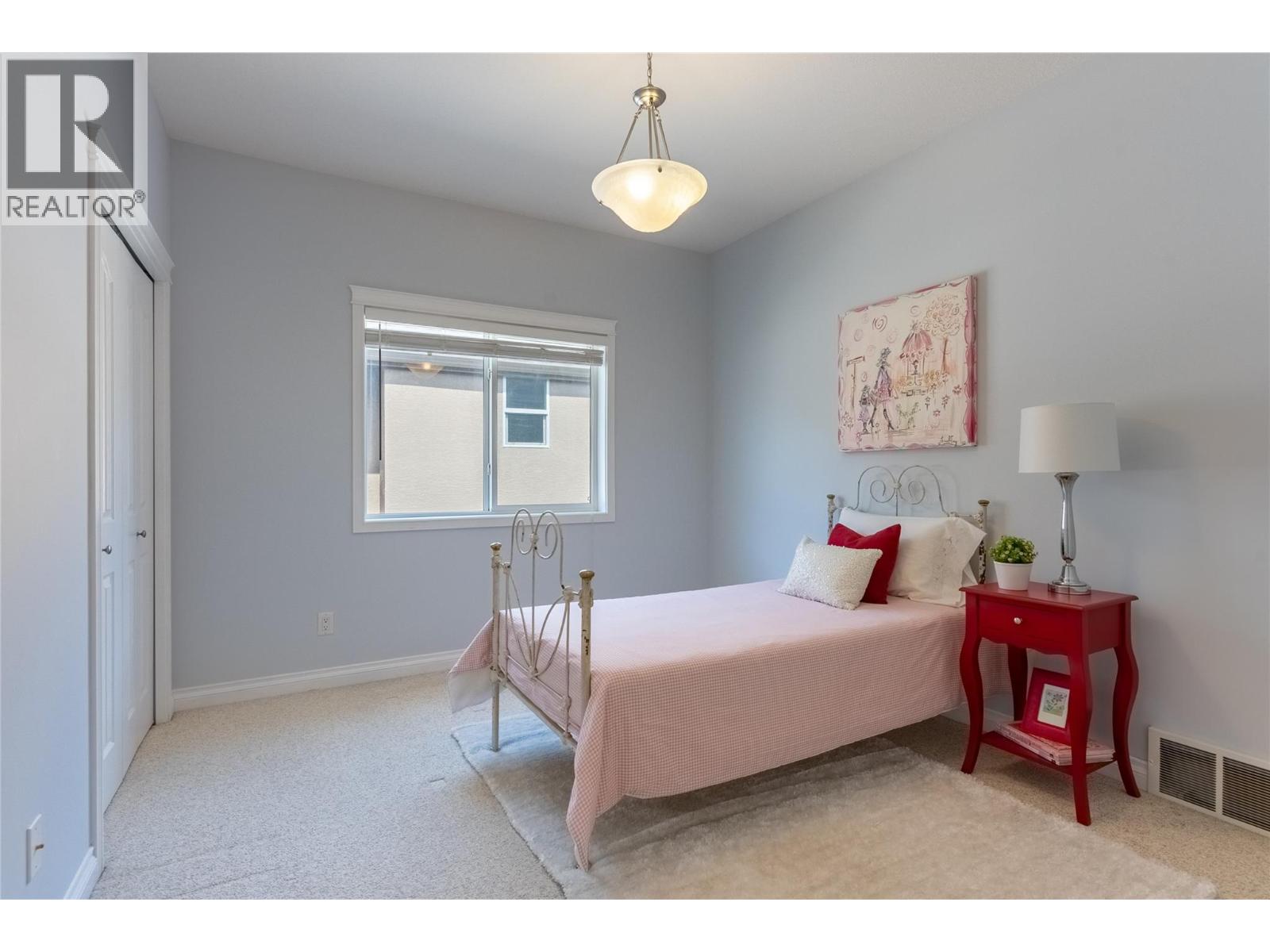 3727 Overlander Drive Property Photo 20