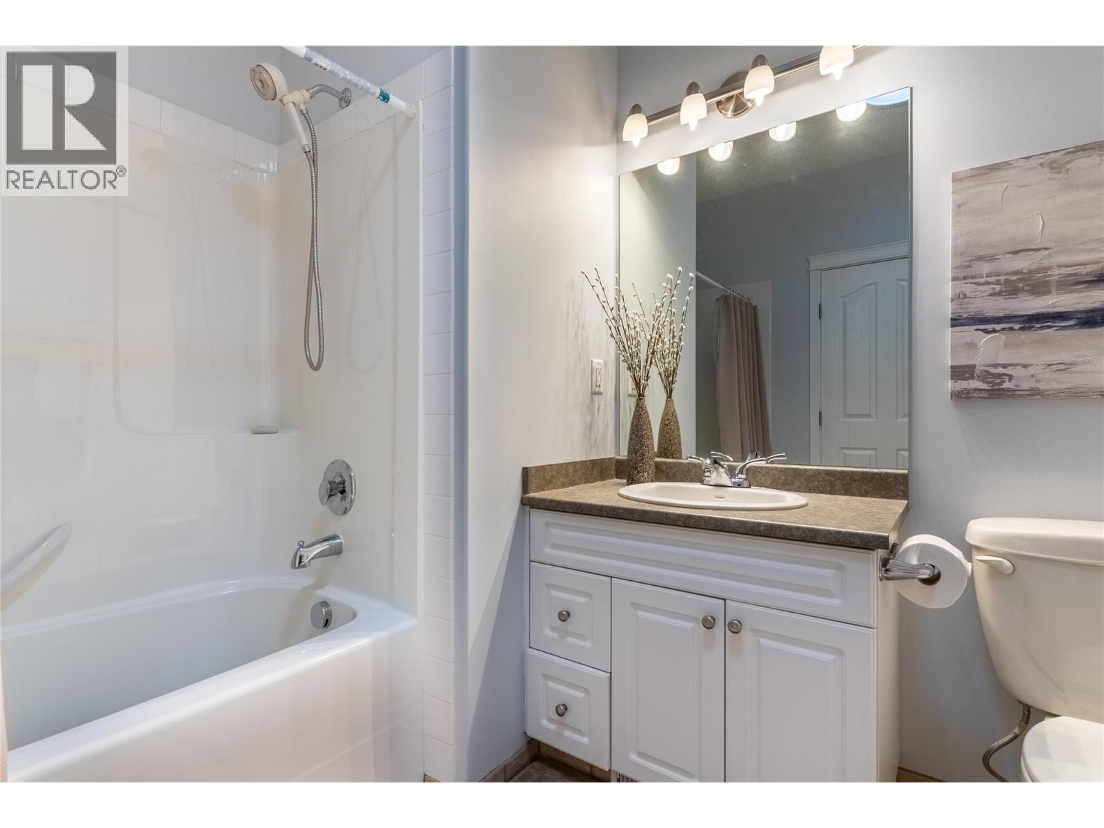 3727 Overlander Drive Property Photo 21