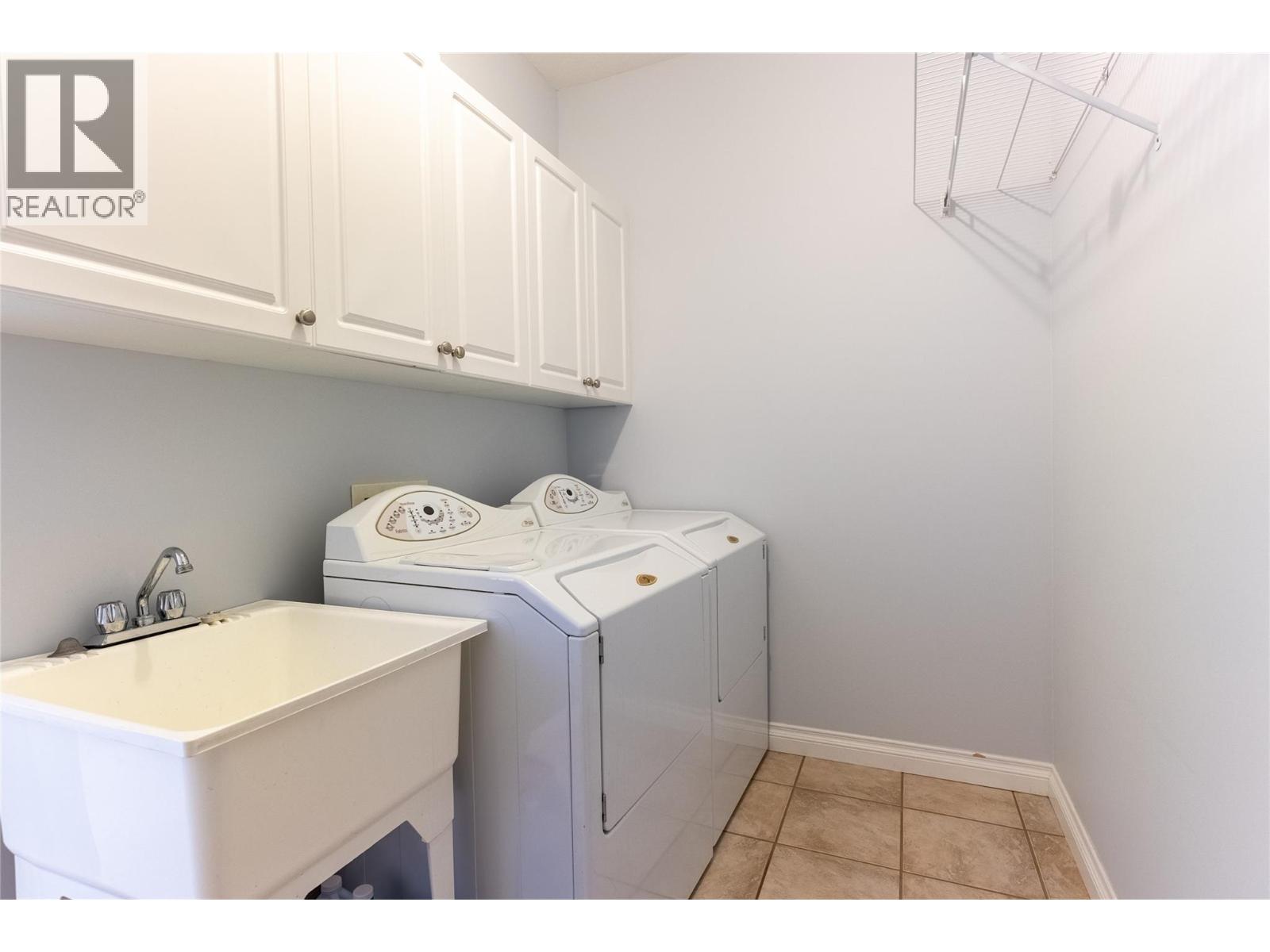 3727 Overlander Drive Property Photo 26