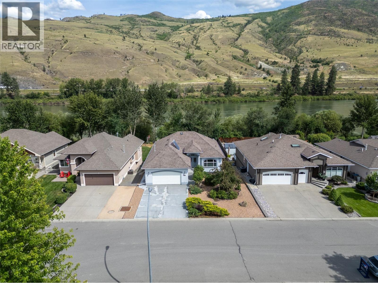 3727 Overlander Drive Property Photo 38