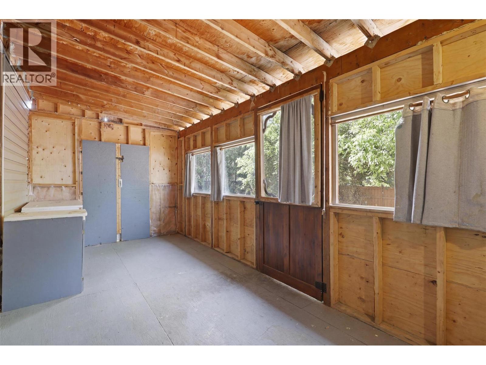 4796 Trans Canada Highway Unit# 5 Property Photo 22