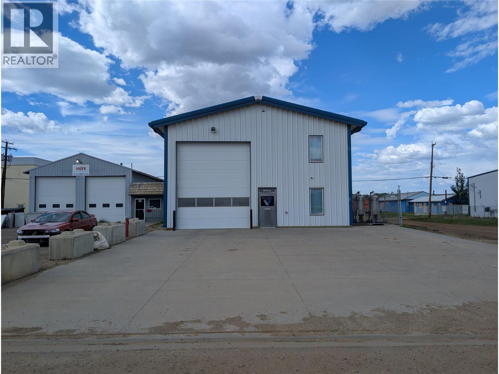 700 115 Avenue Property Photo 2